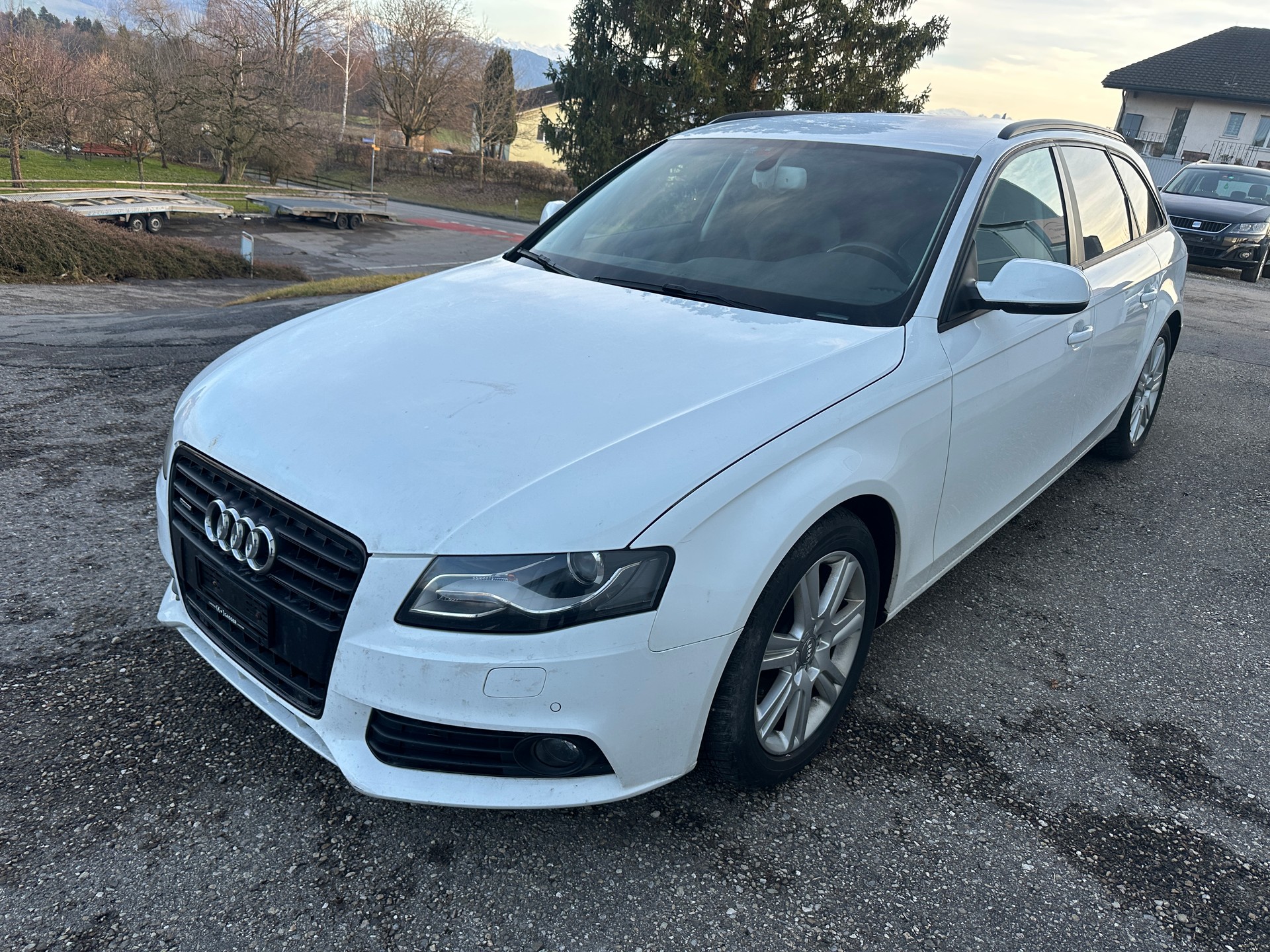 AUDI A4 Avant 2.0 TFSI quattro S-tronic-image-1