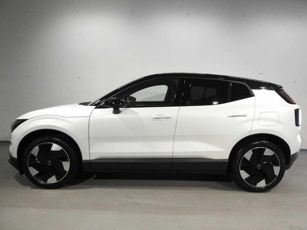 VOLVO EX 30 E60 Twin Plus Performance AWD-image-2