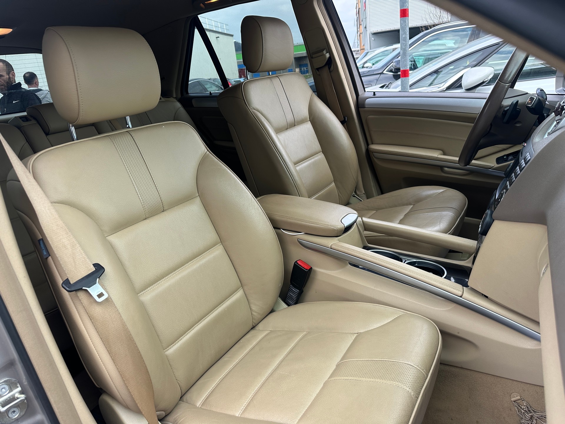 MERCEDES-BENZ ML 320 CDI 4Matic Edition7G-Tronic-image-11