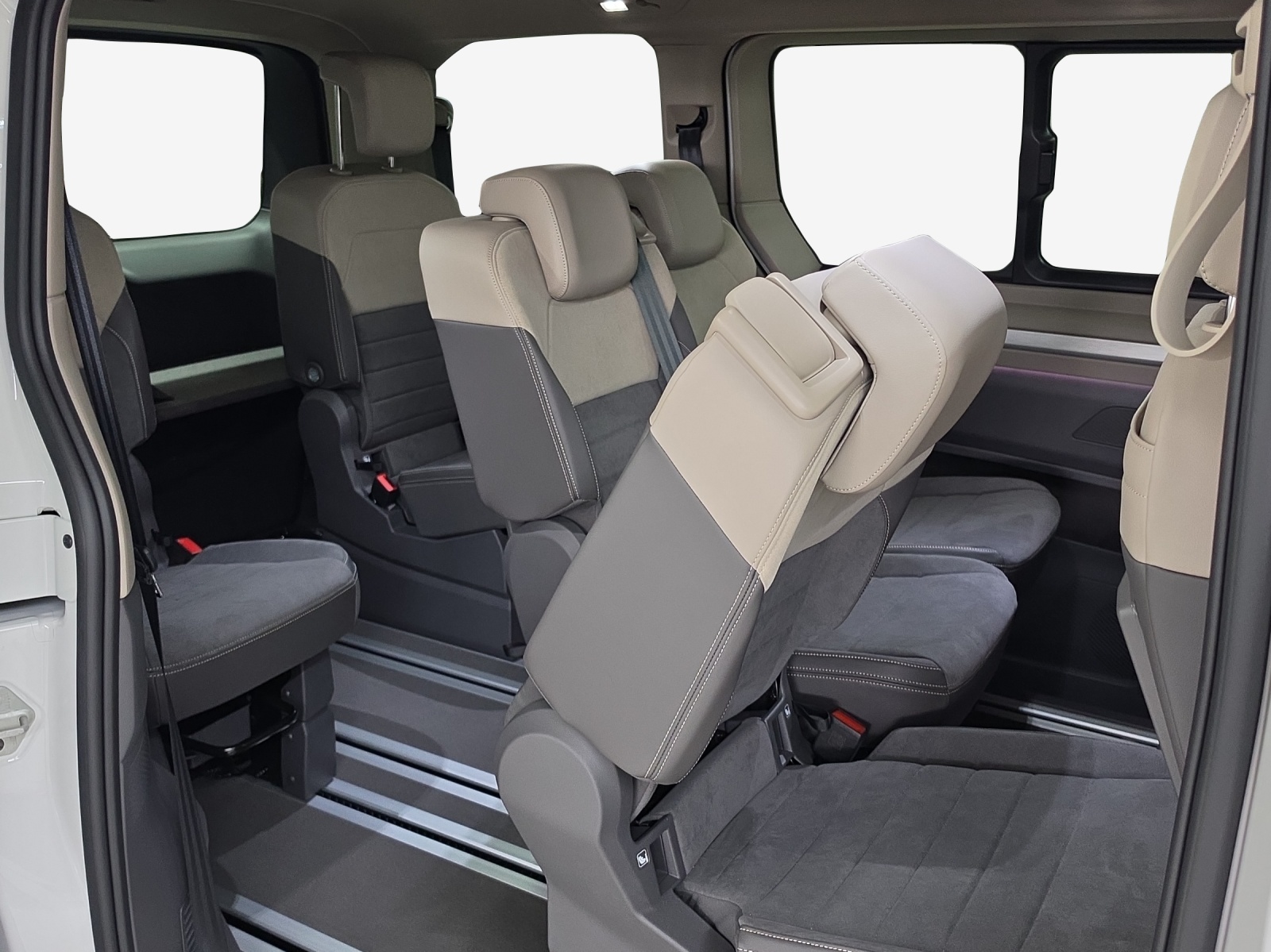 VW Multivan 1.5 eHybrid Life Edition 4Motion DSG-image-12