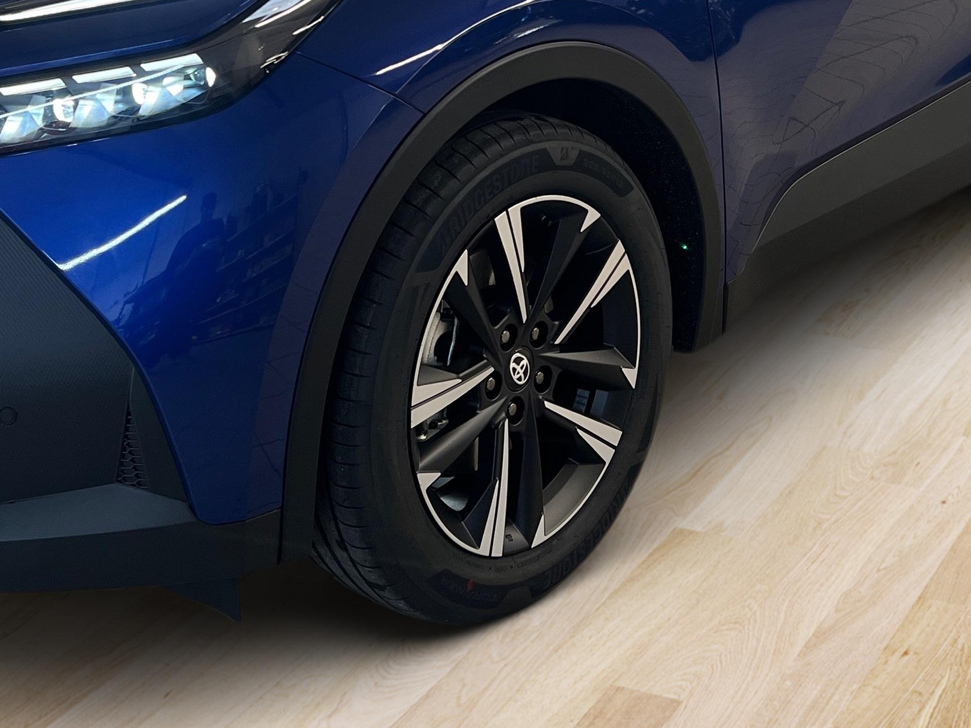 TOYOTA C-HR 2.0 PHEV CVT Swiss Edition-image-9