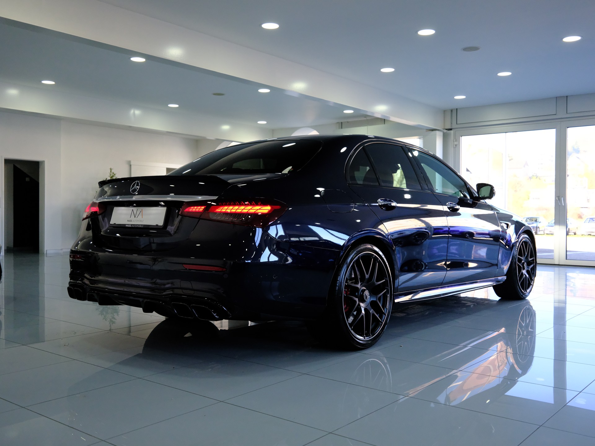 MERCEDES-BENZ AMG E 63 S 4Matic+ Speedshift 9G-TCT-image-6