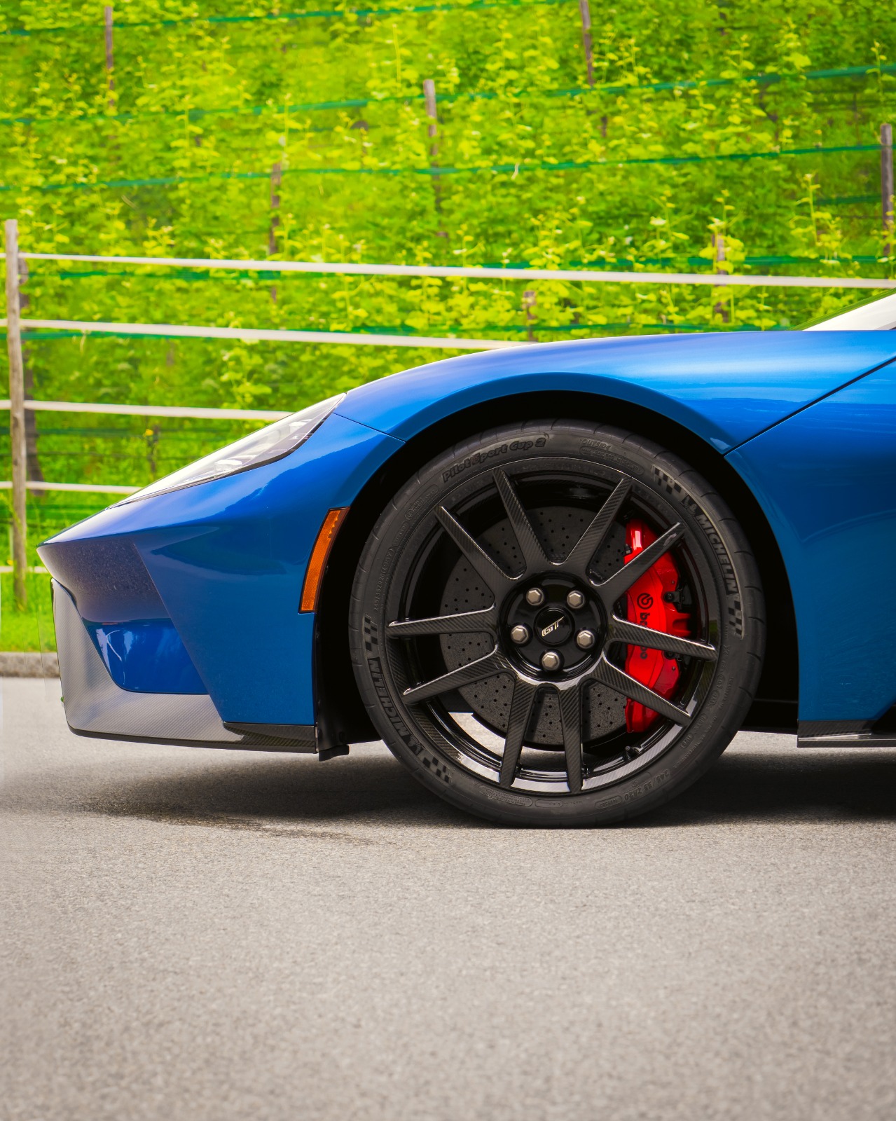 FORD GT-image-9
