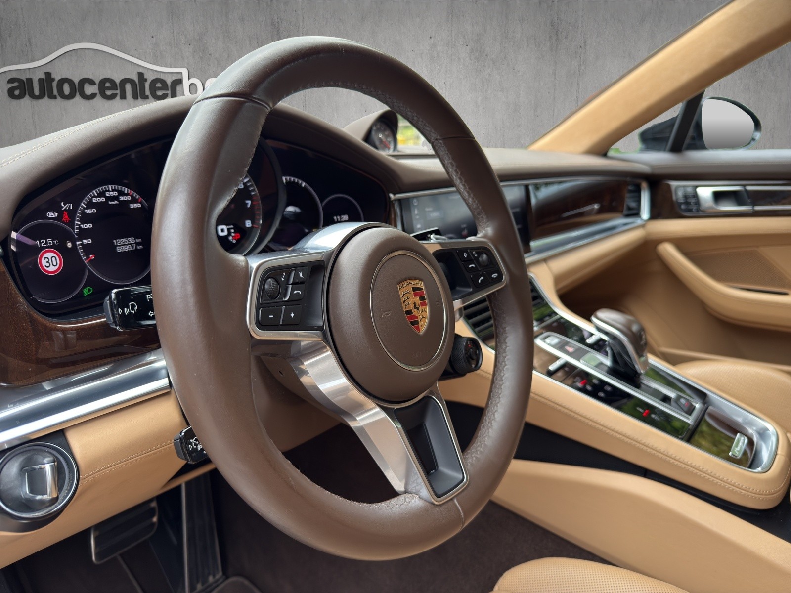 PORSCHE Panamera Turbo PDK-image-9