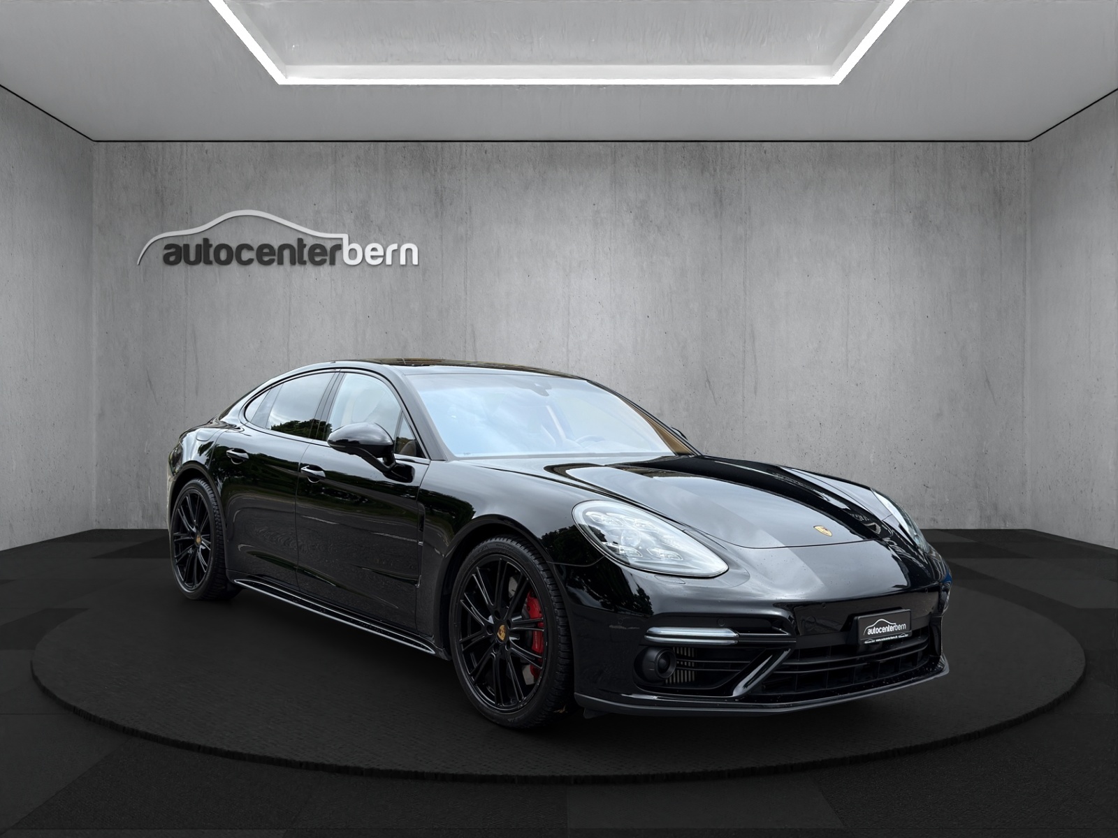 PORSCHE Panamera Turbo PDK-image-0