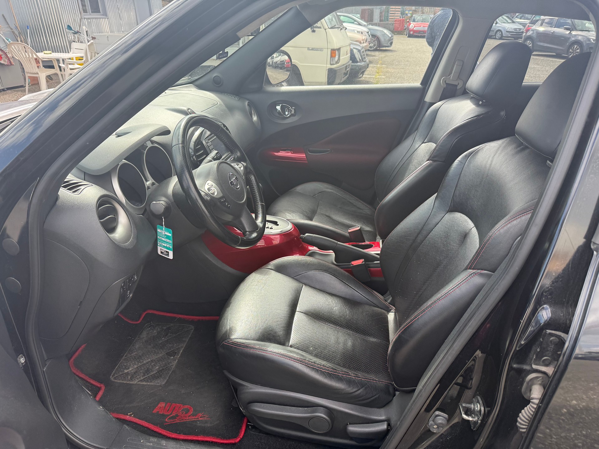NISSAN Juke 1.6 DIG-T tekna 4x4 Xtronic M-CVT-image-5