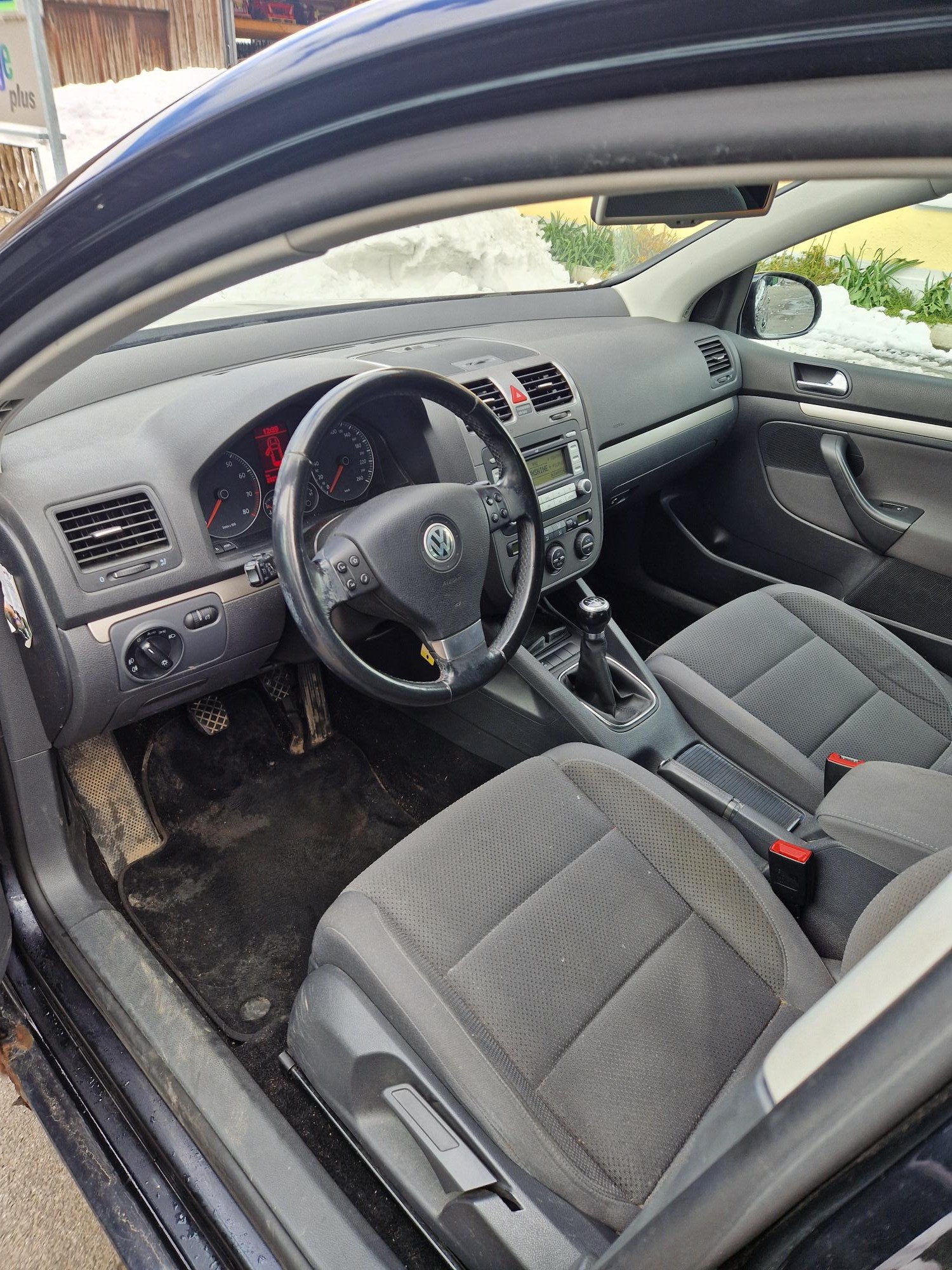 VW Golf 2.0 FSI Comfortline 4Motion-image-5