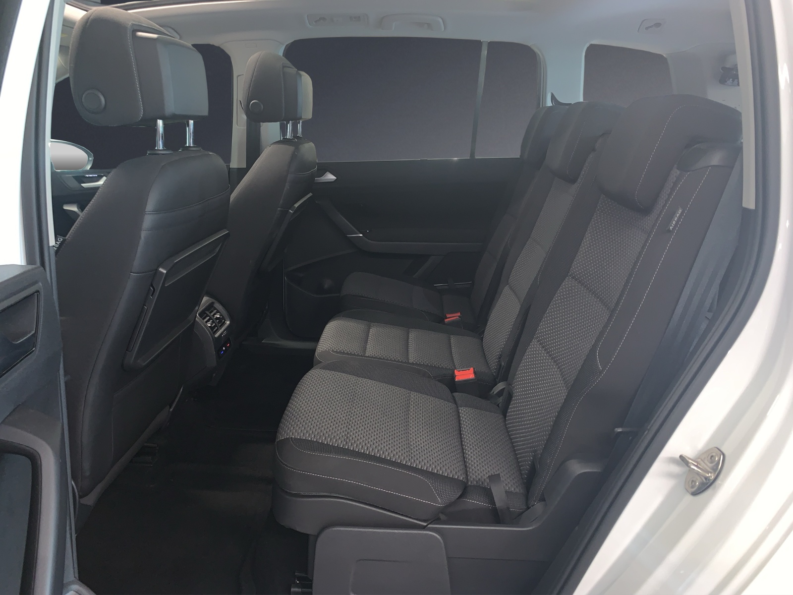 VW Touran 1.5 TSI EVO Comf-image-11
