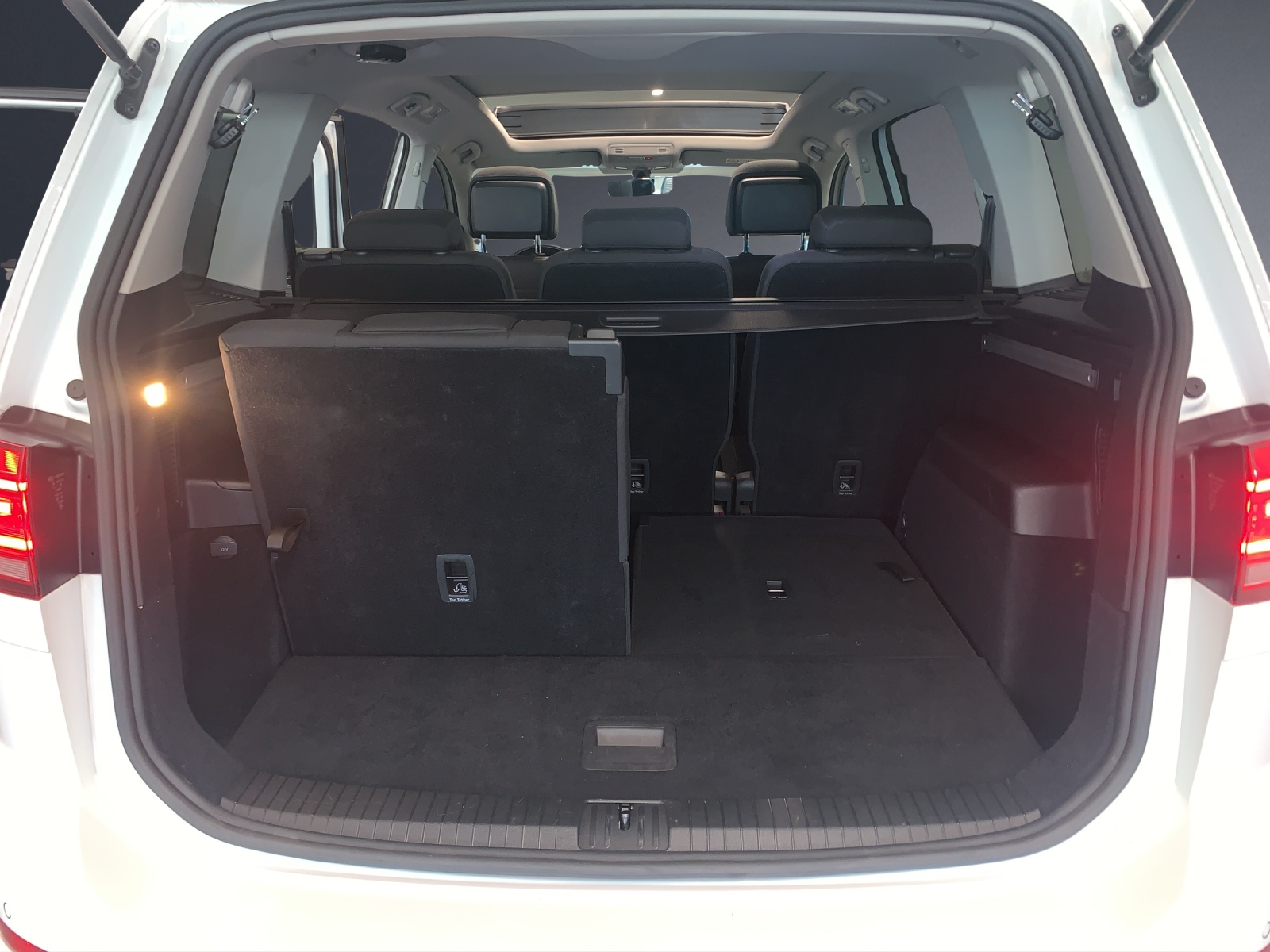 VW Touran 1.5 TSI EVO Comf-image-12
