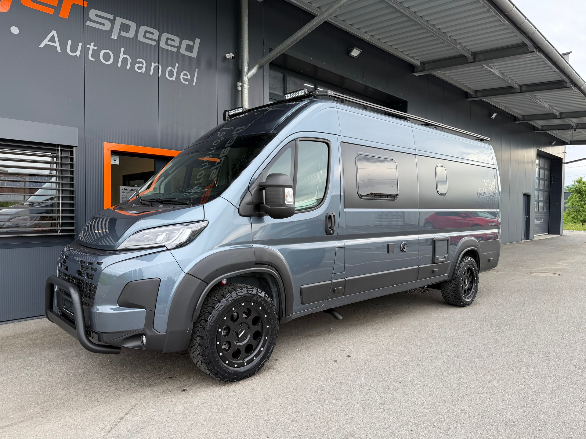 DETHLEFFS 640 ES Offroad Umbau-image-0