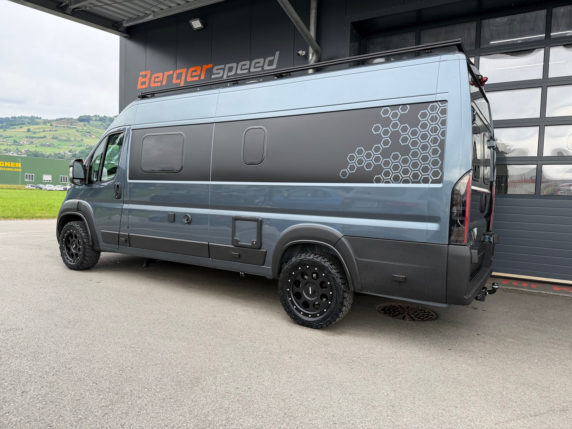 DETHLEFFS 640 ES Offroad Umbau-image-1
