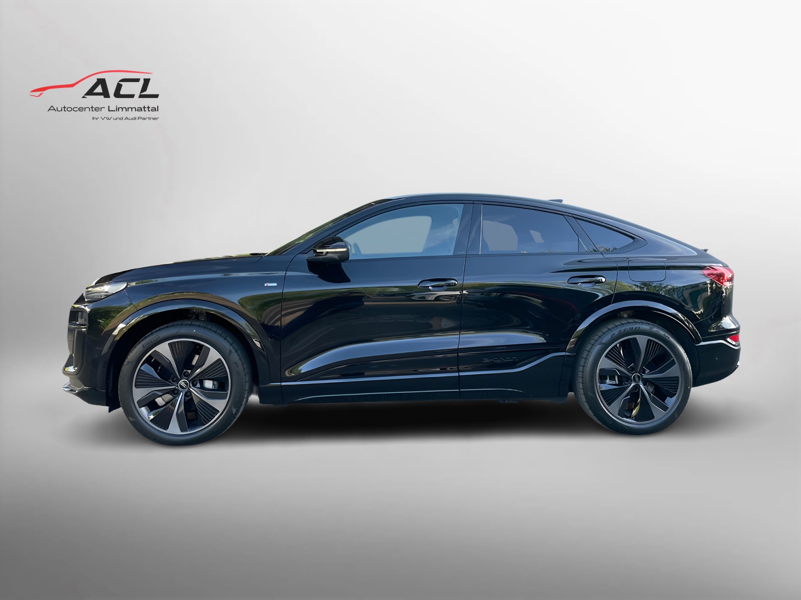 AUDI Q6 e-tron quattro-image-2