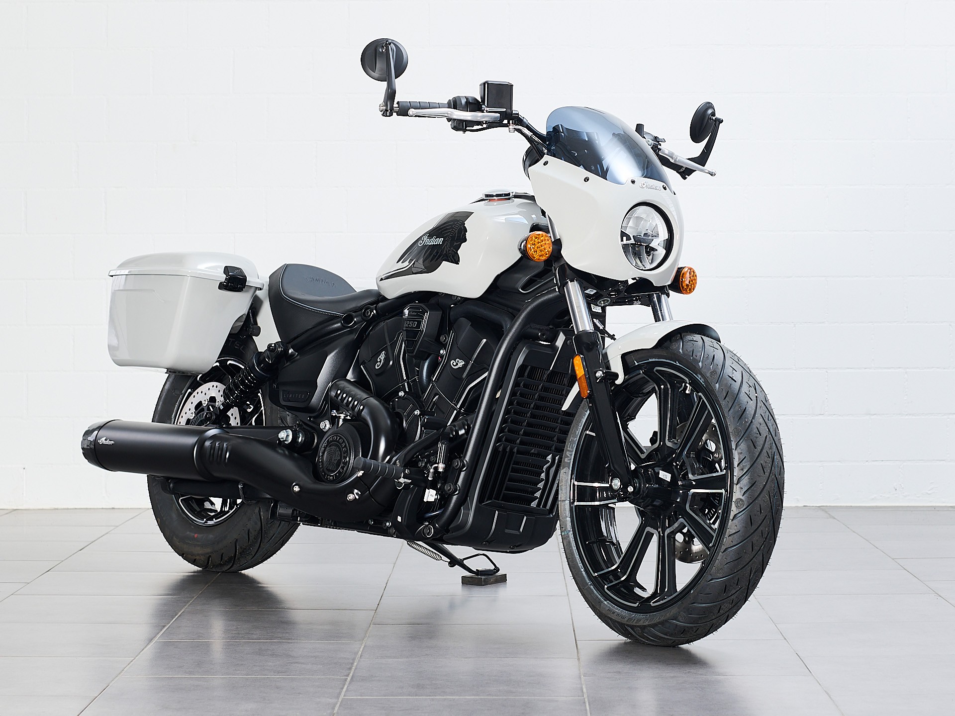 INDIAN Sport Scout RT-showroom-element-1