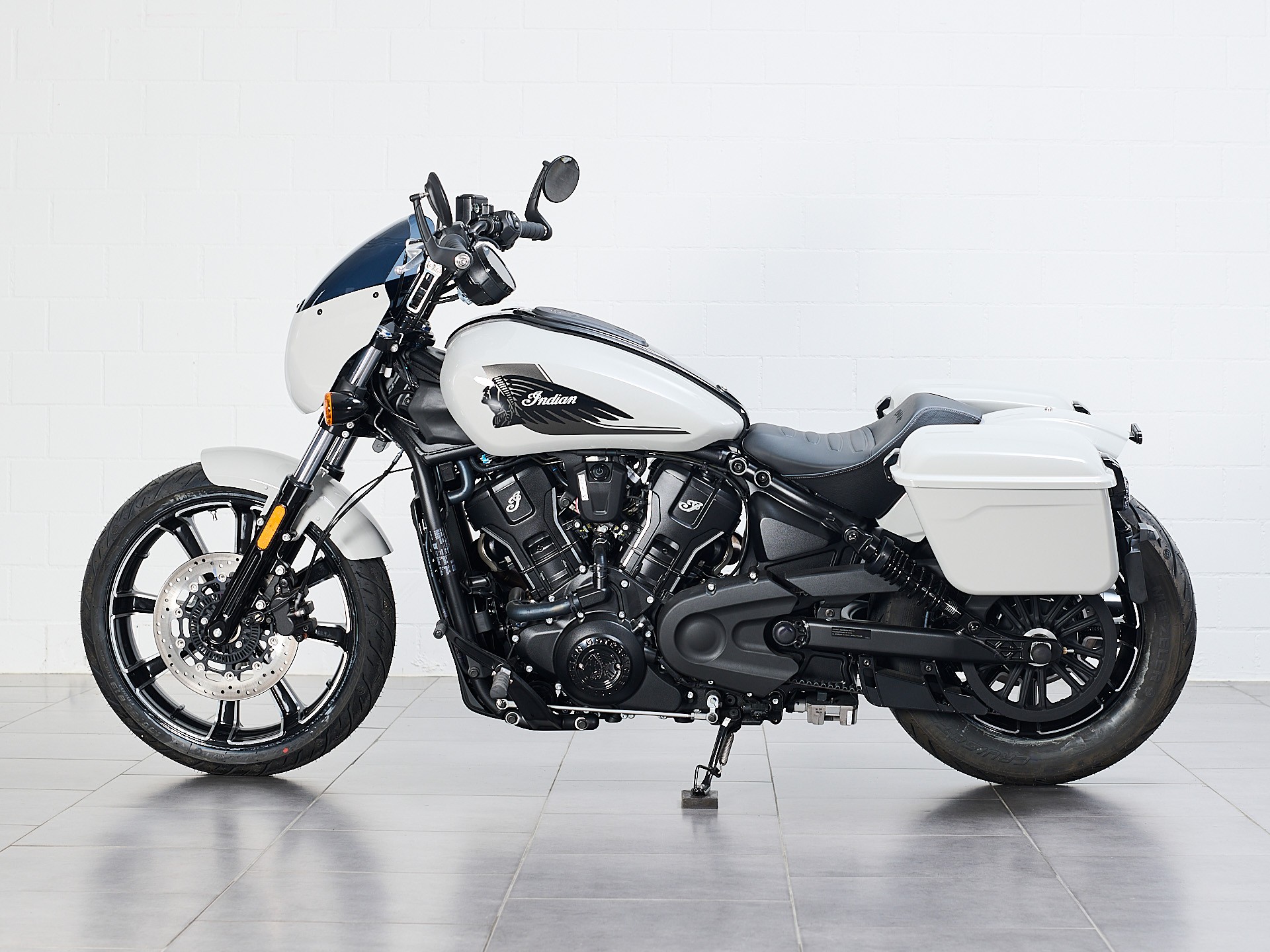 INDIAN Sport Scout RT-showroom-element-2