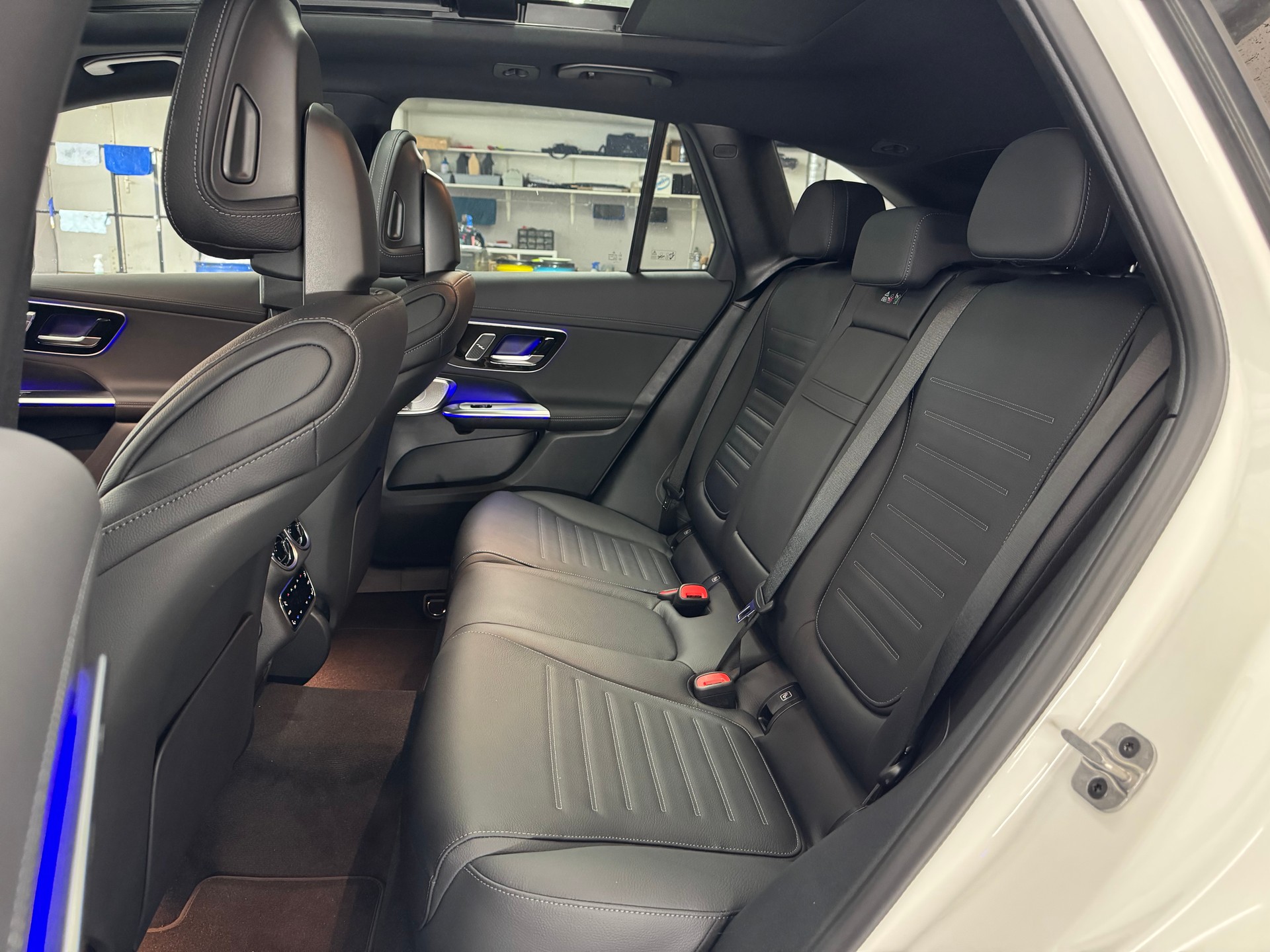 MERCEDES-BENZ GLC 200 4Matic-image-11