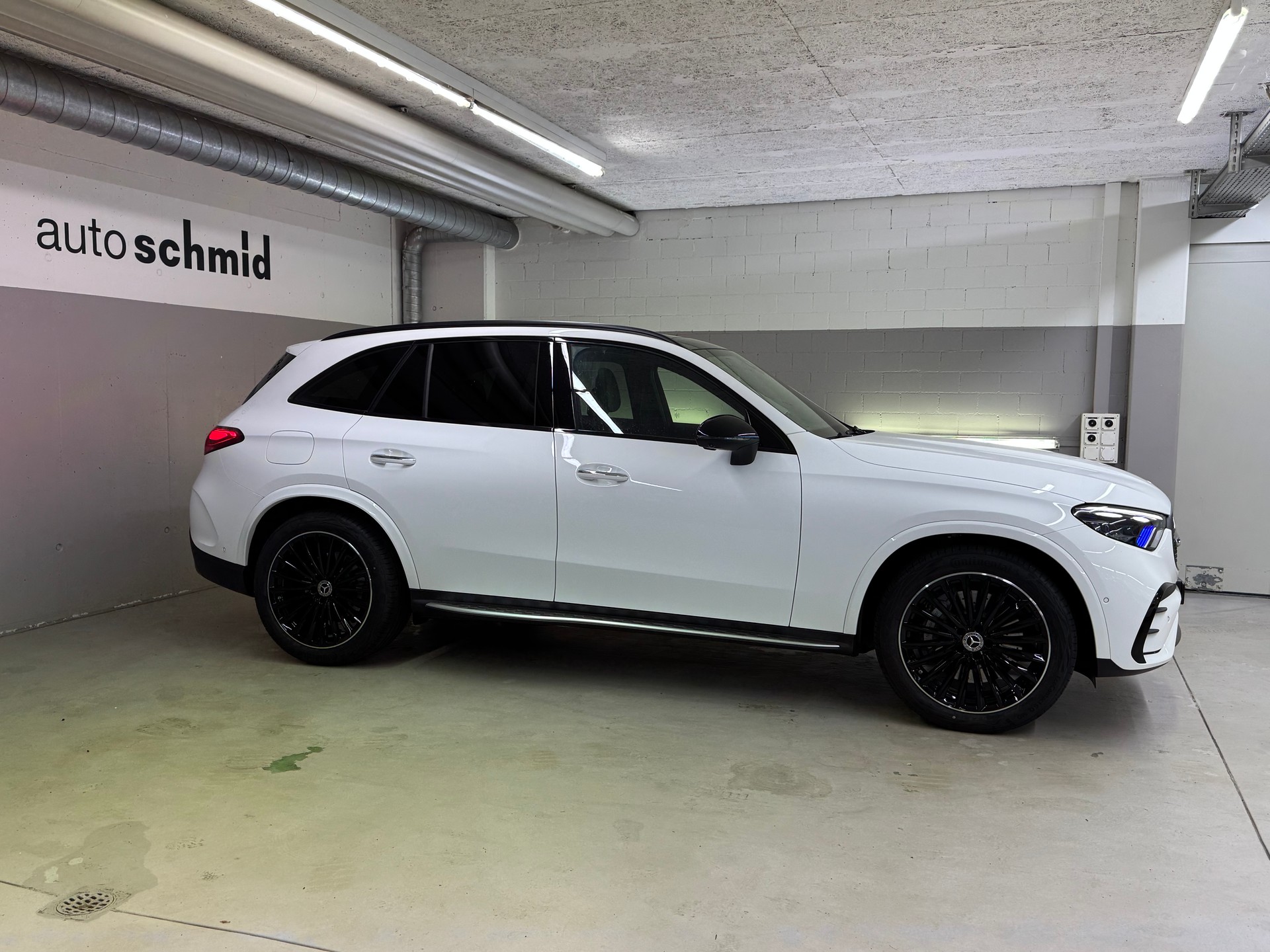 MERCEDES-BENZ GLC 200 4Matic-image-2