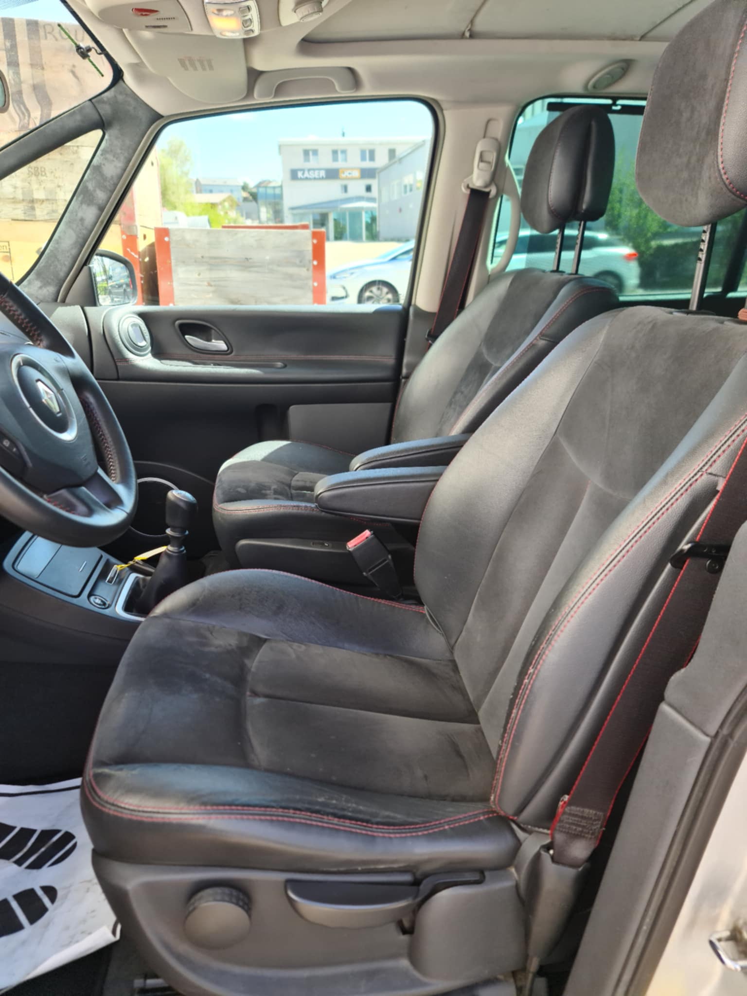 RENAULT Grand Espace 2.0 Turbo Dynamique-image-9