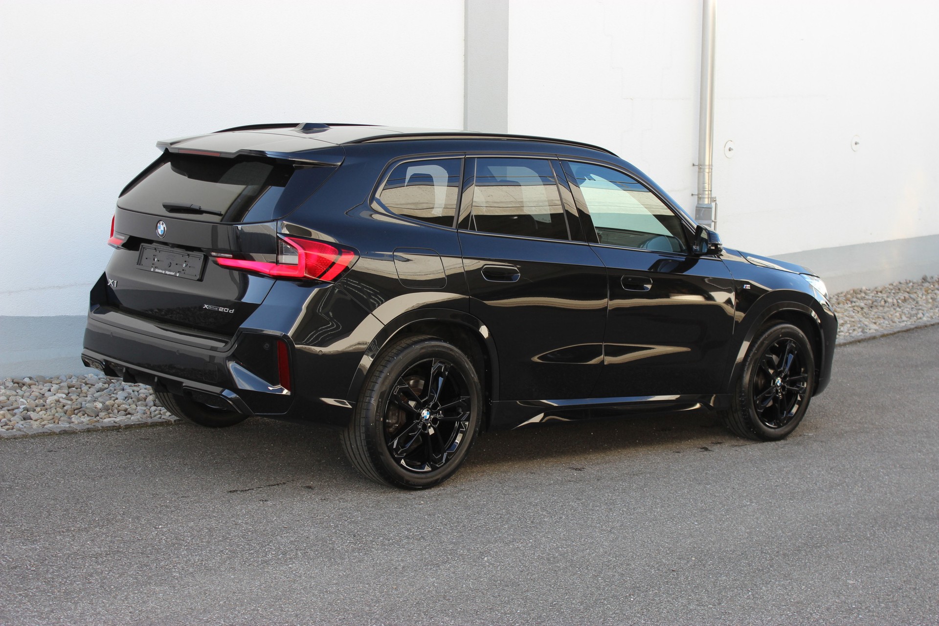 BMW X1 xDrive 20d 48V M Sport-image-4