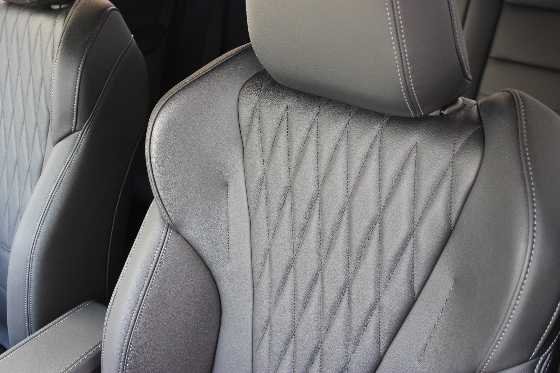 BMW X1 xDrive 20d 48V M Sport-image-12