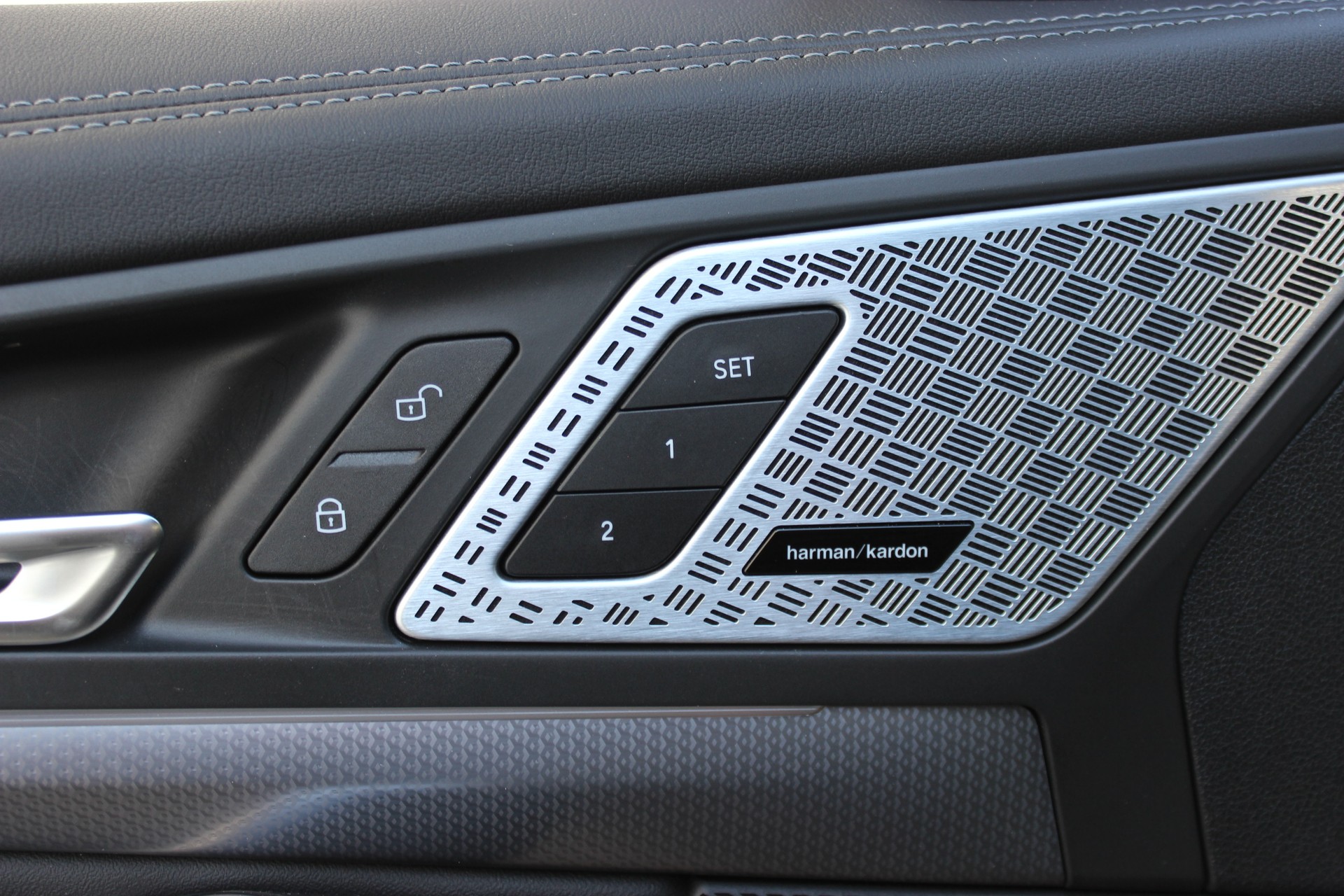 BMW X1 xDrive 20d 48V M Sport-image-10
