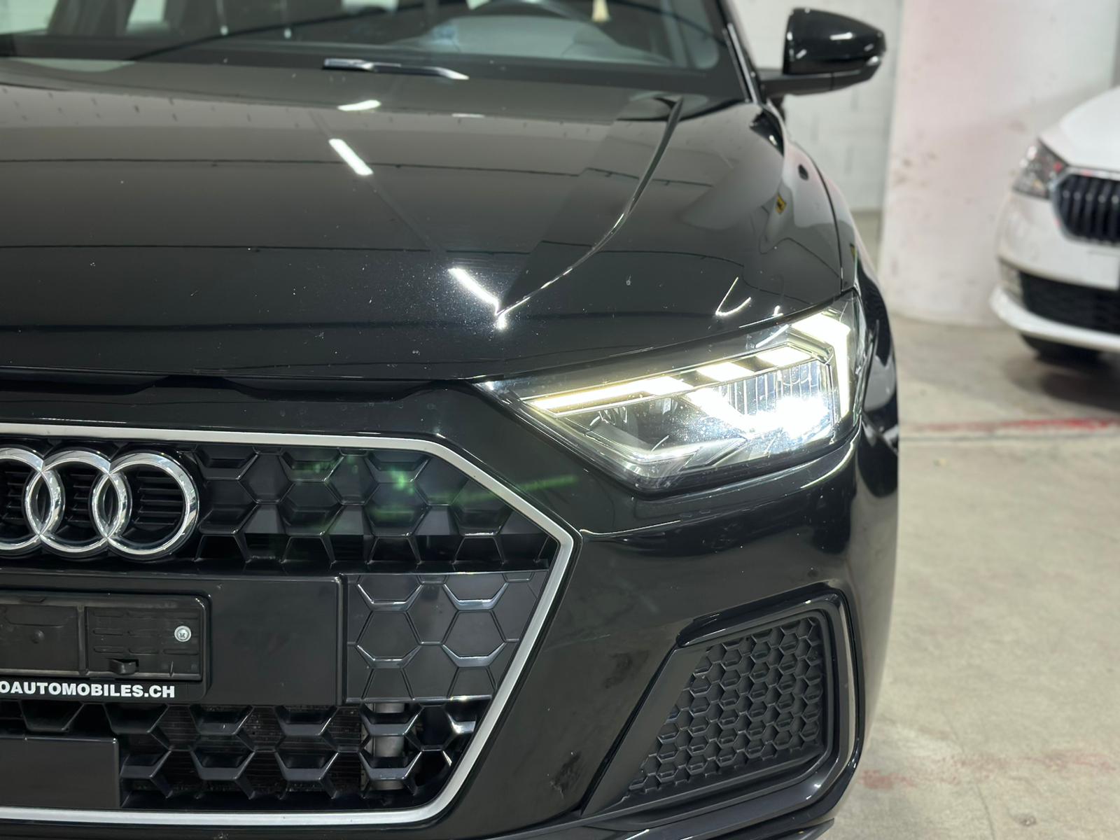 AUDI A1 Sportback 30 TFSI S Line Attraction S-tronic-image-1