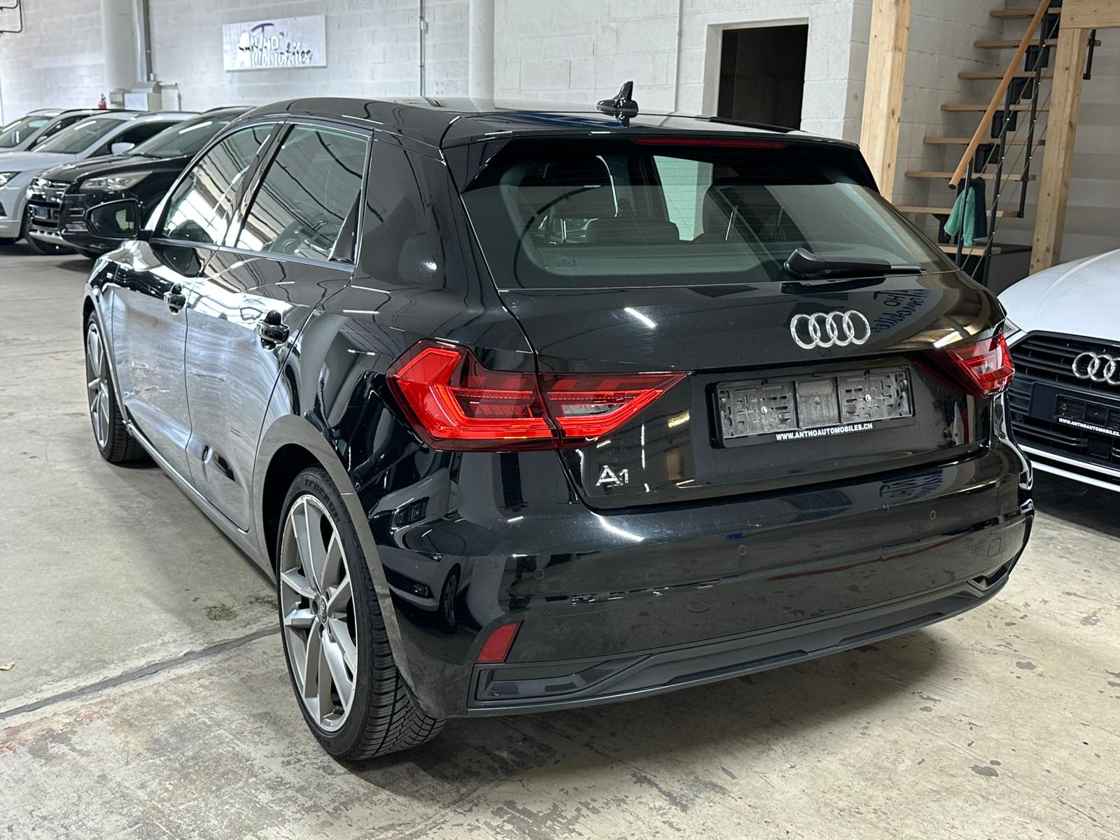 AUDI A1 Sportback 30 TFSI S Line Attraction S-tronic-image-7