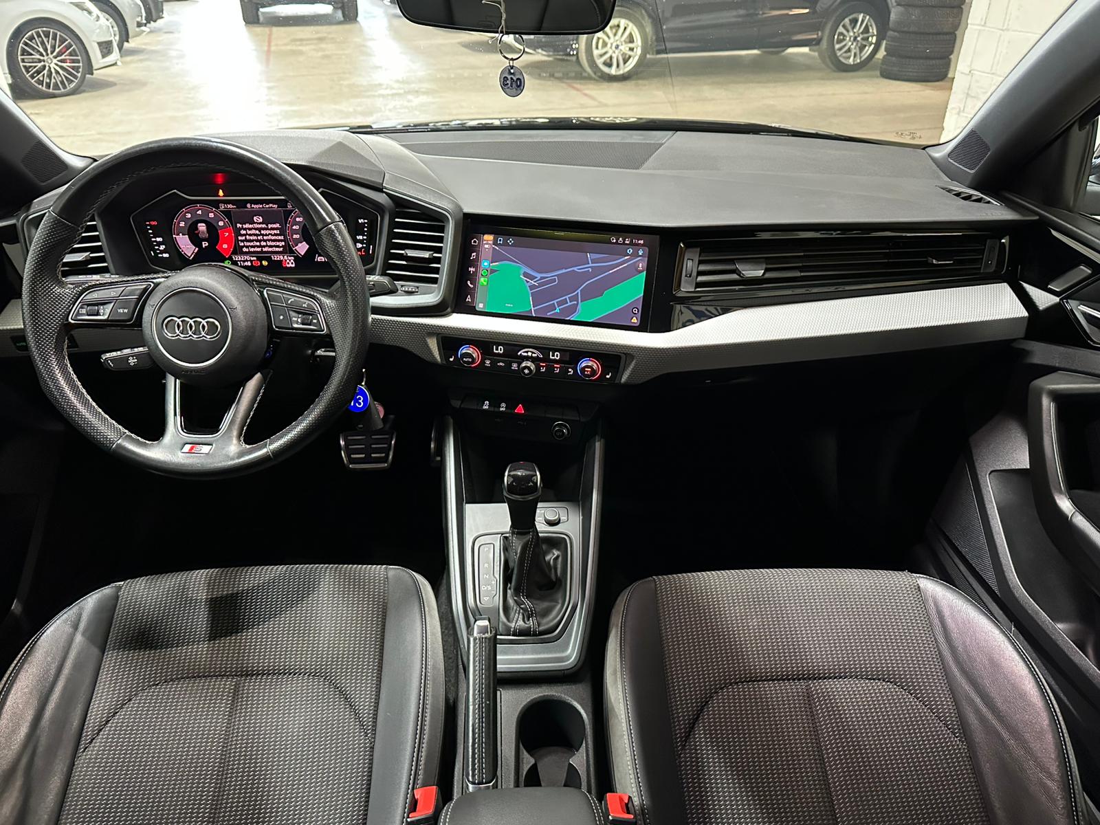AUDI A1 Sportback 30 TFSI S Line Attraction S-tronic-image-11