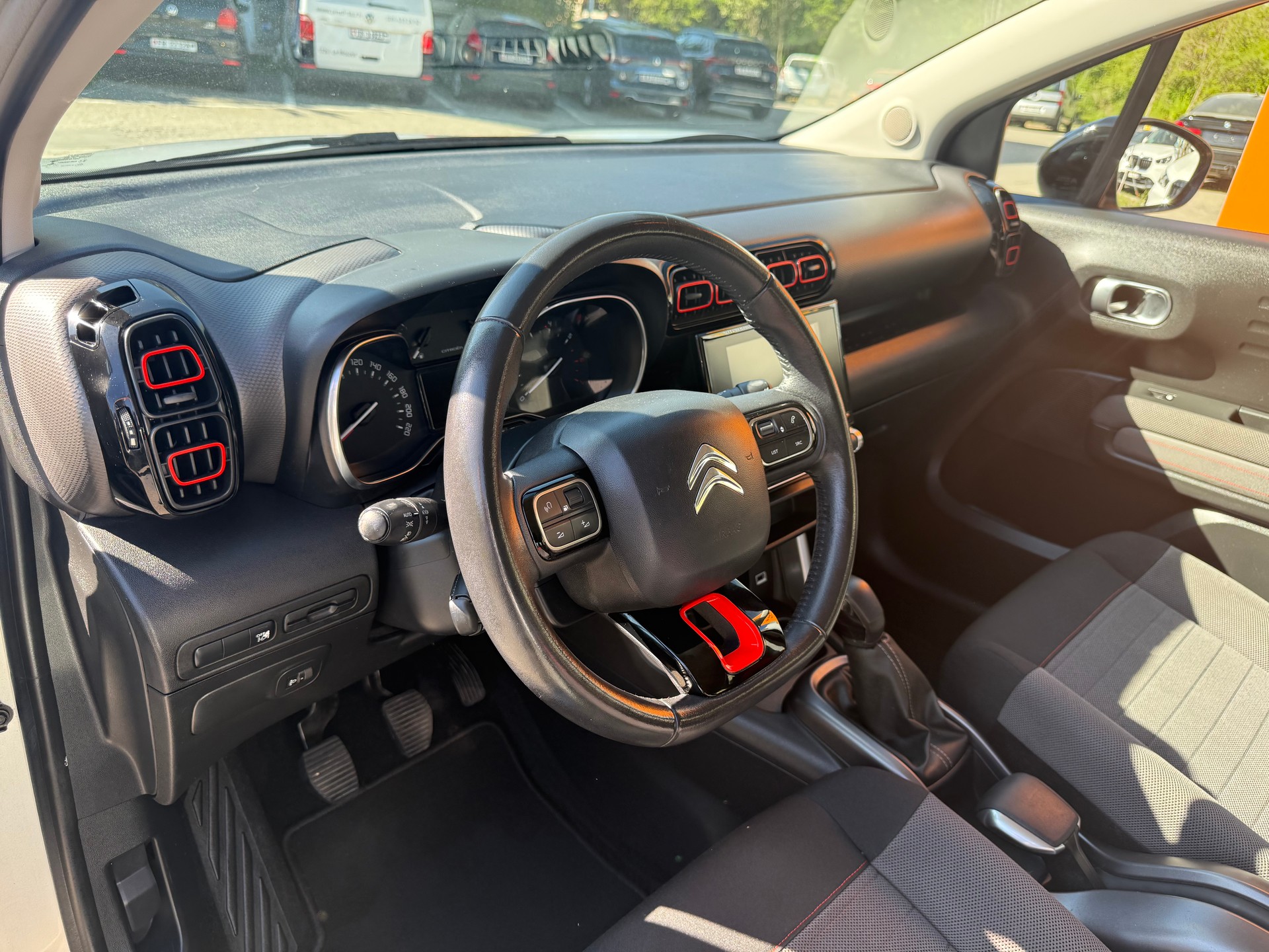 CITROEN C3 Aircross 1.2i PureTech Feel-image-5