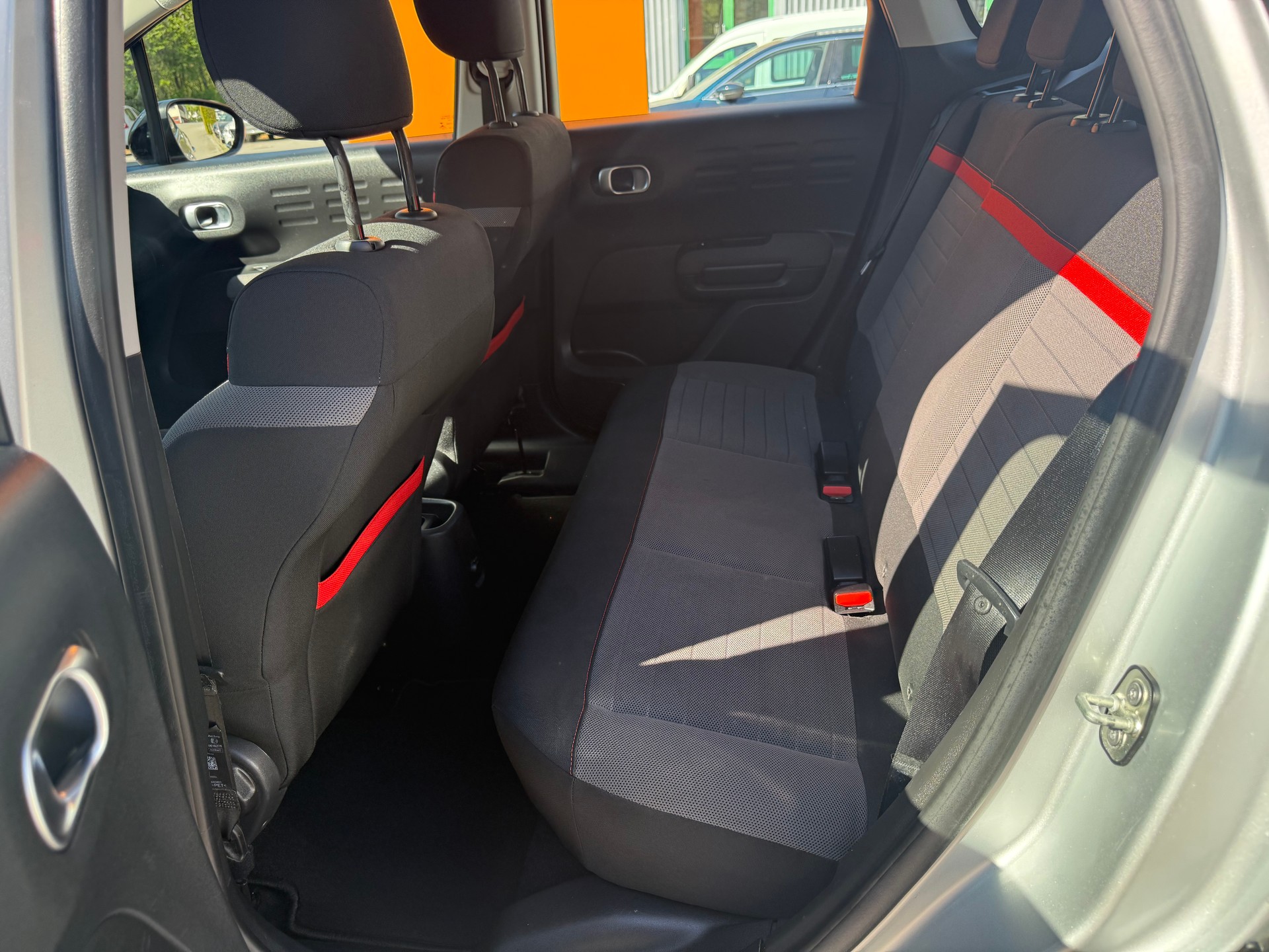 CITROEN C3 Aircross 1.2i PureTech Feel-image-6