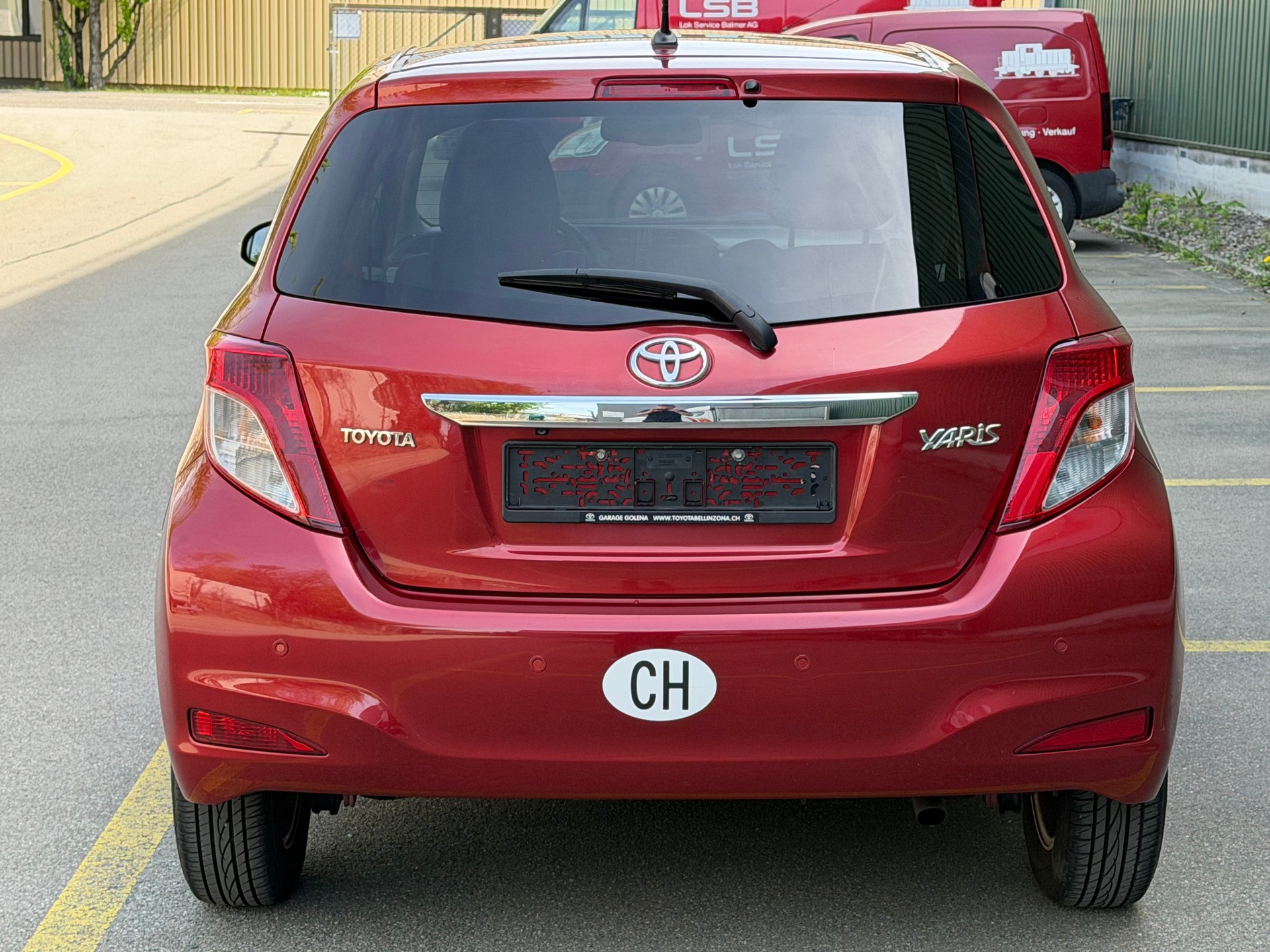 TOYOTA Yaris 1.33 Luna Multidrive-image-5