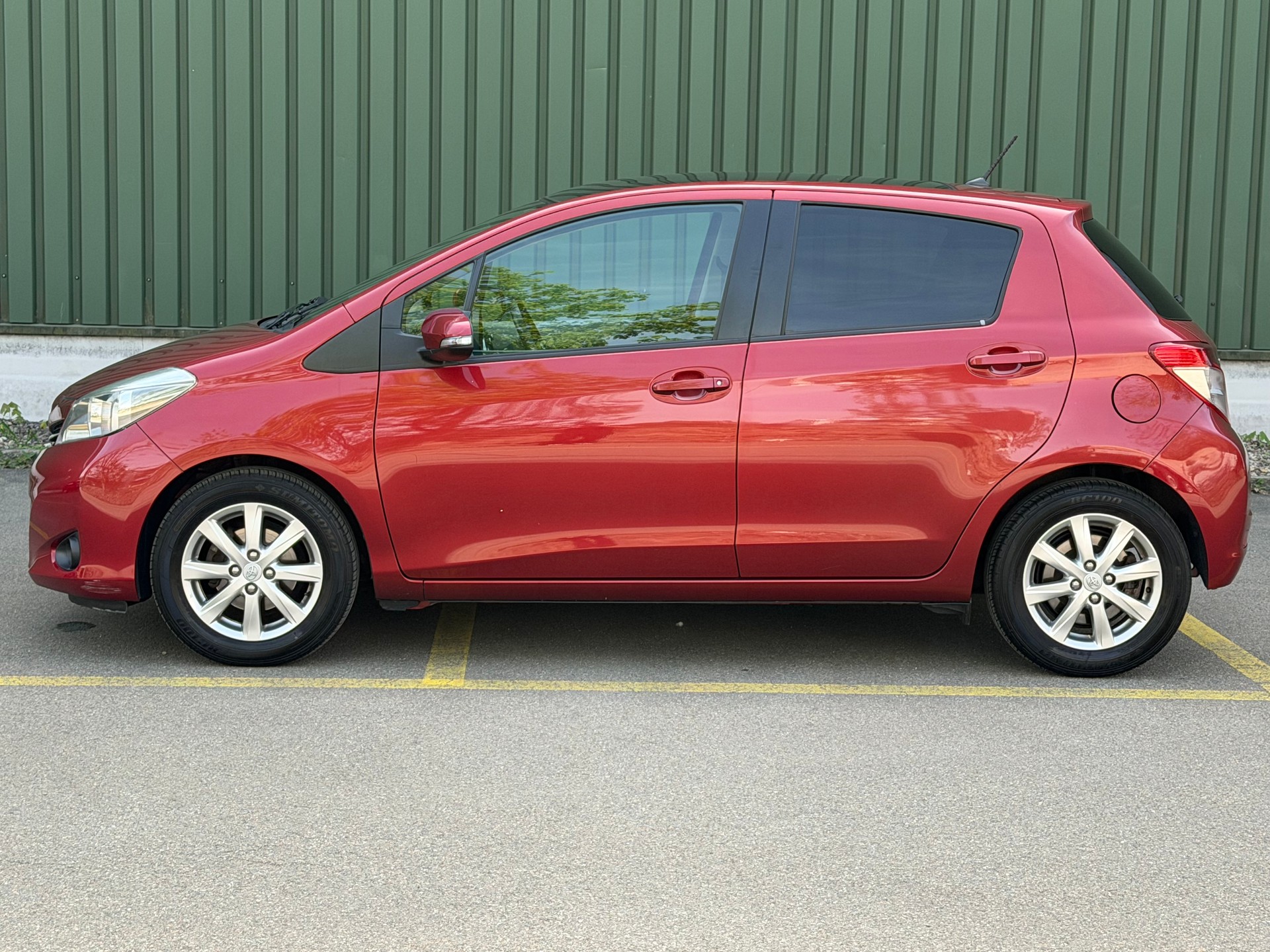 TOYOTA Yaris 1.33 Luna Multidrive-image-7