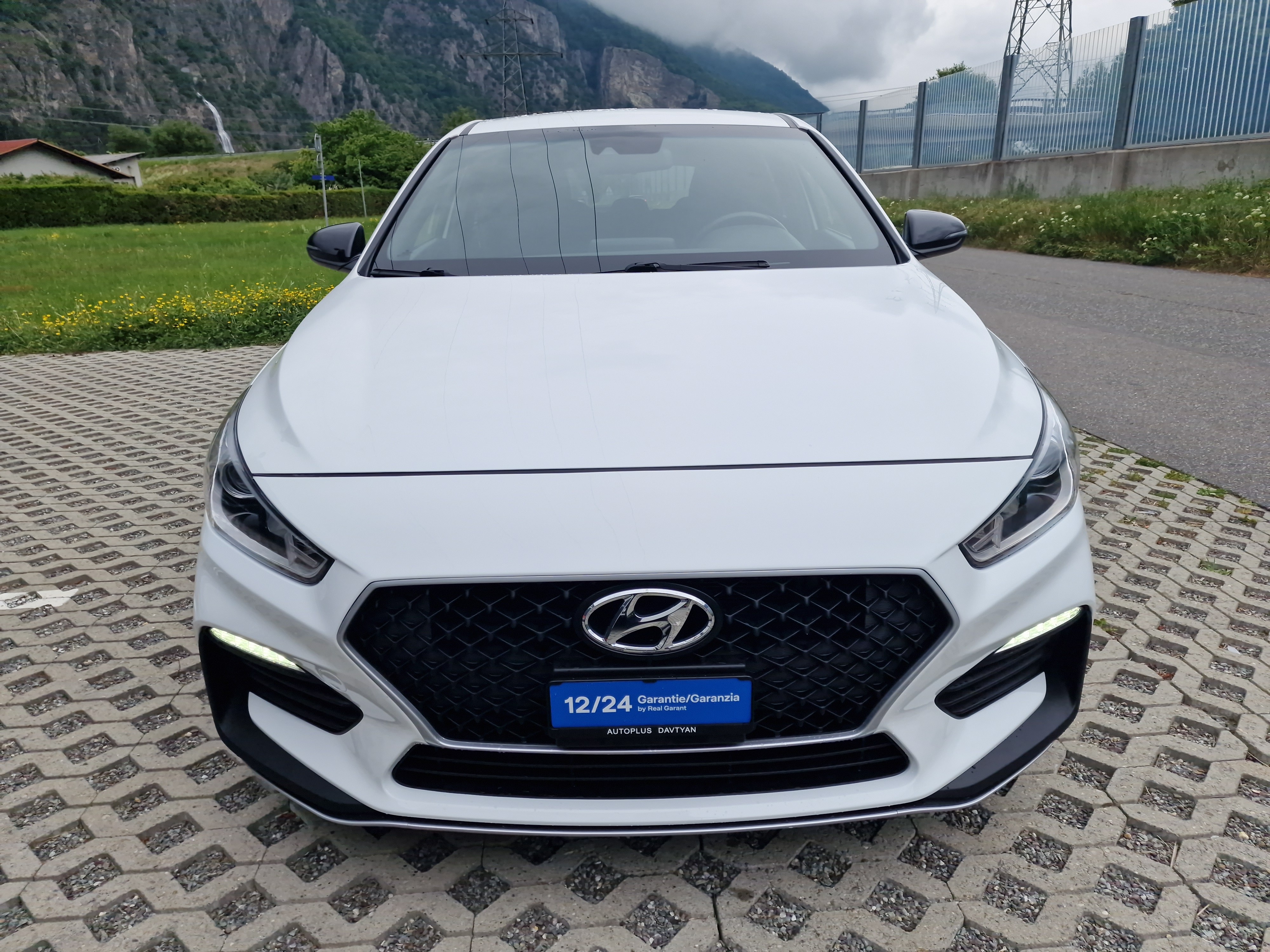 Car photo