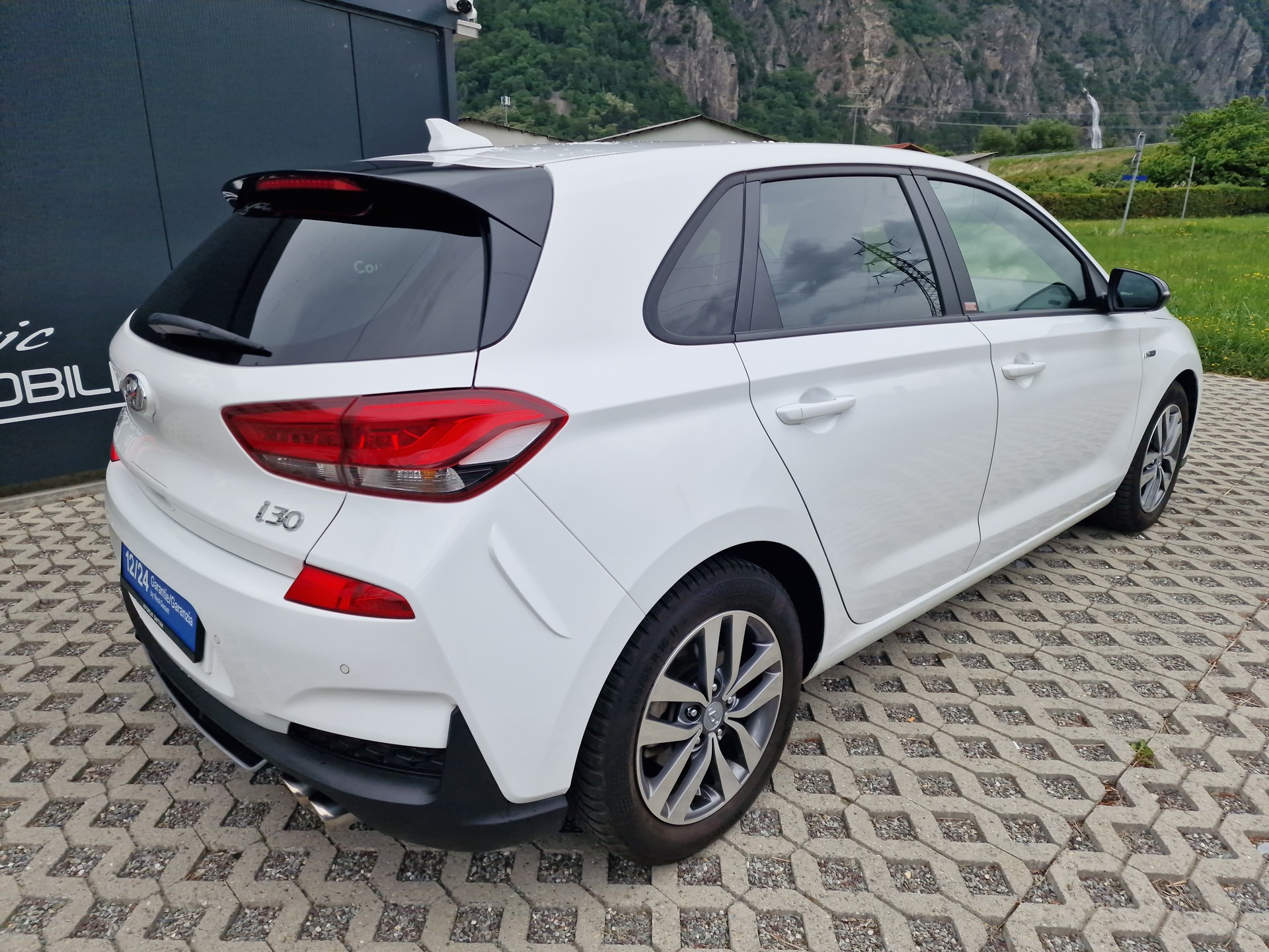 HYUNDAI i30 1.4 T-GDi N-Line DCT-image-3