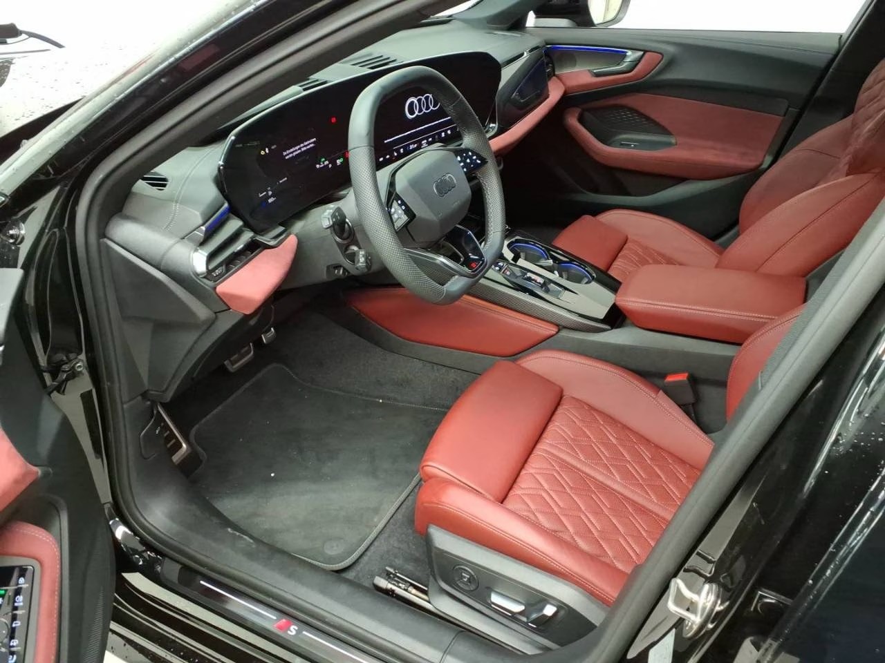 AUDI S5 Limousine TFSI quattro S tronic-image-2