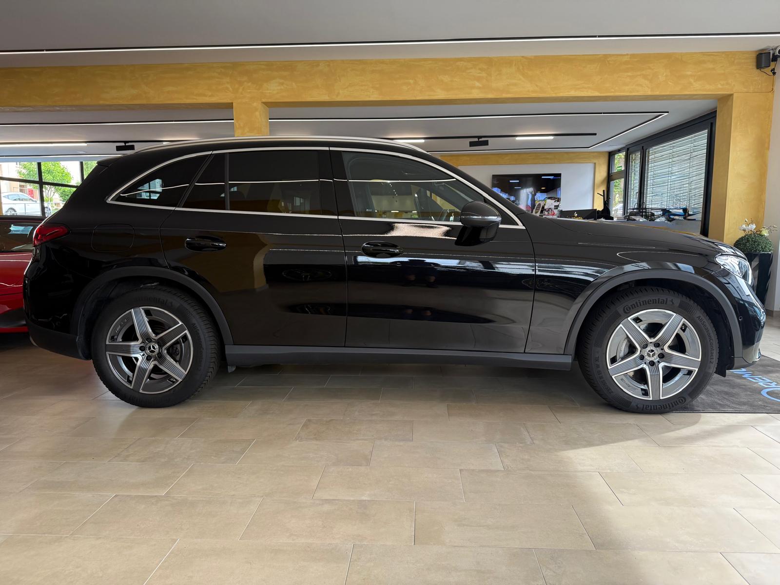 MERCEDES-BENZ GLC 300 d 4Matic 9G-Tronic AMG Line-showroom-element-1