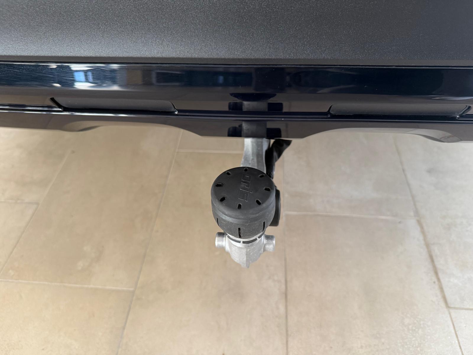 MERCEDES-BENZ GLC 300 d 4Matic 9G-Tronic AMG Line-image-5
