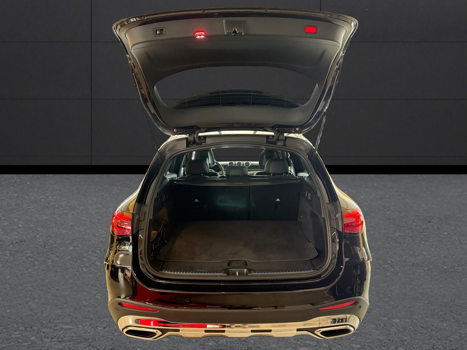 MERCEDES-BENZ GLC 300 d 4Matic 9G-Tronic AMG Line-image-4