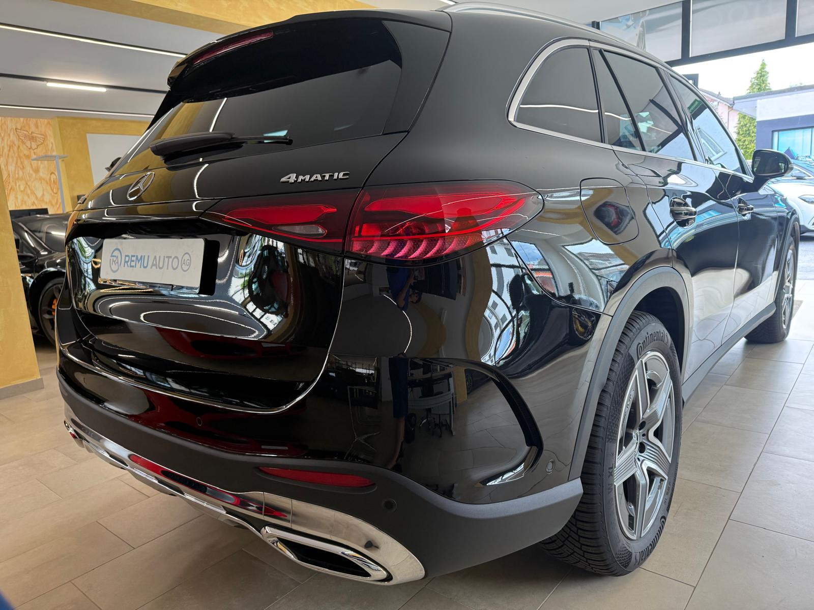 MERCEDES-BENZ GLC 300 d 4Matic 9G-Tronic AMG Line-showroom-element-2