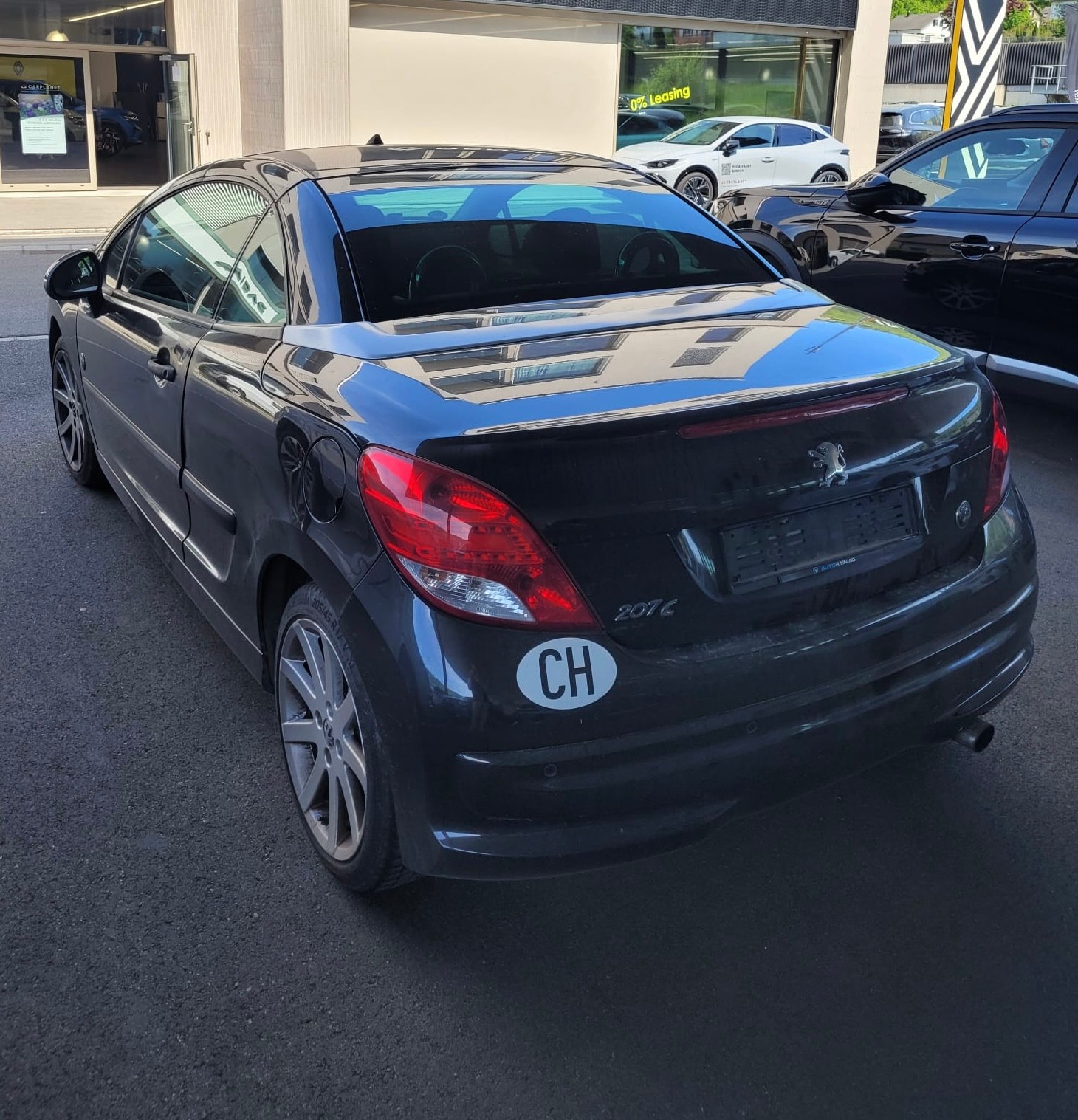 PEUGEOT 207 CC 1.6 16V Turbo Roland Garros-image-4