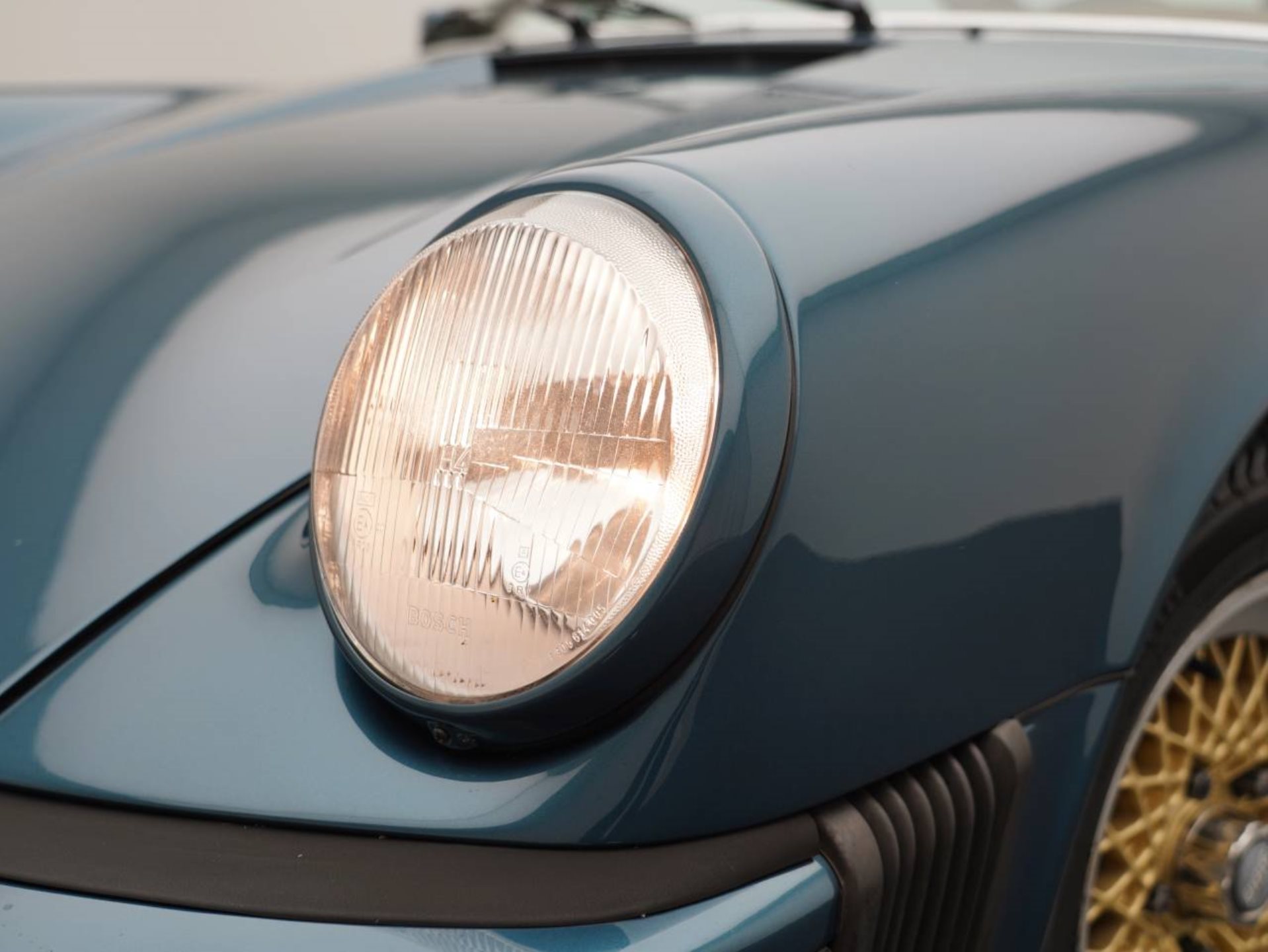 PORSCHE 911 SC Coupé-image-12