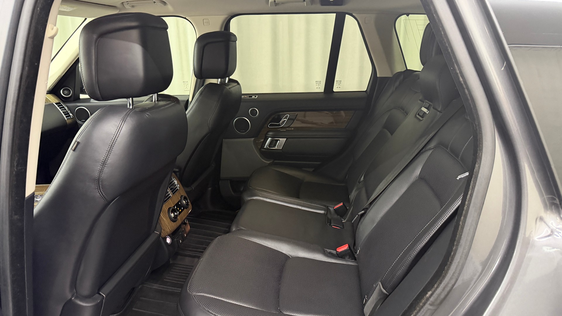 LAND ROVER Range Rover 3.0 SDV6 Vogue Automatic-image-12