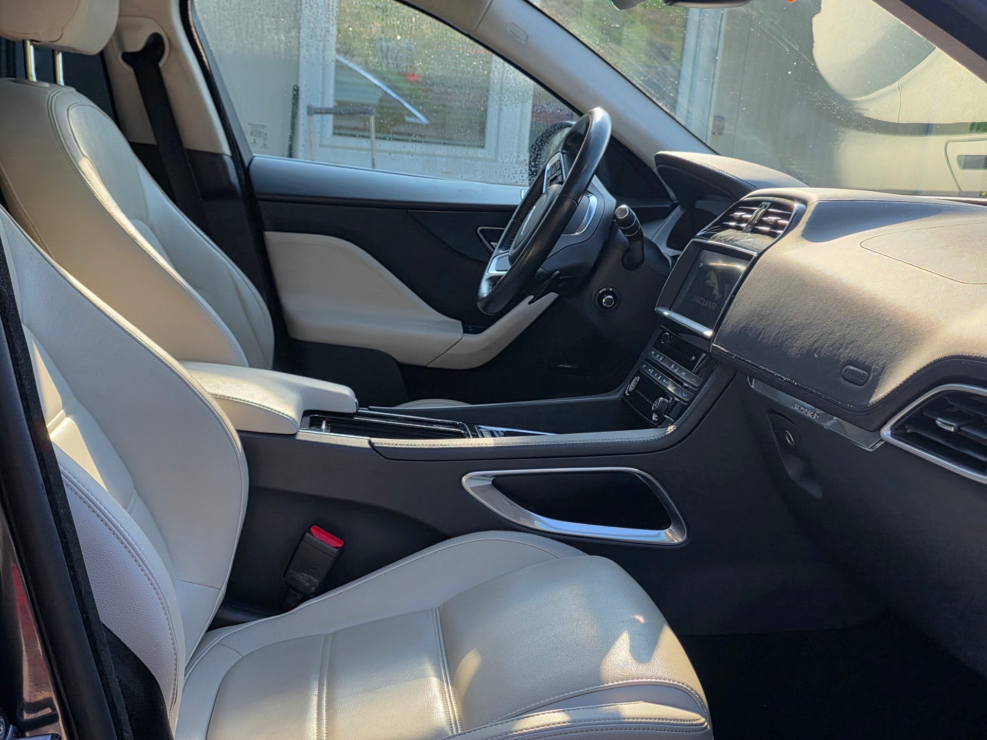 JAGUAR F-Pace 25d Pure AWD Automatik * ab MFK / Frisch ab Service / 12MT Garantie / Gratis Lieferung-image-11