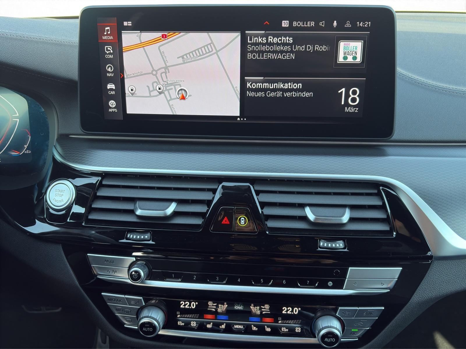 BMW 540i xDrive Touring-image-11