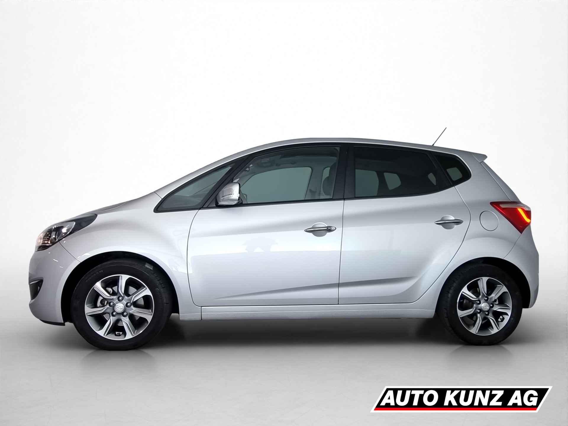 HYUNDAI ix20 1.6 Vertex-image-2