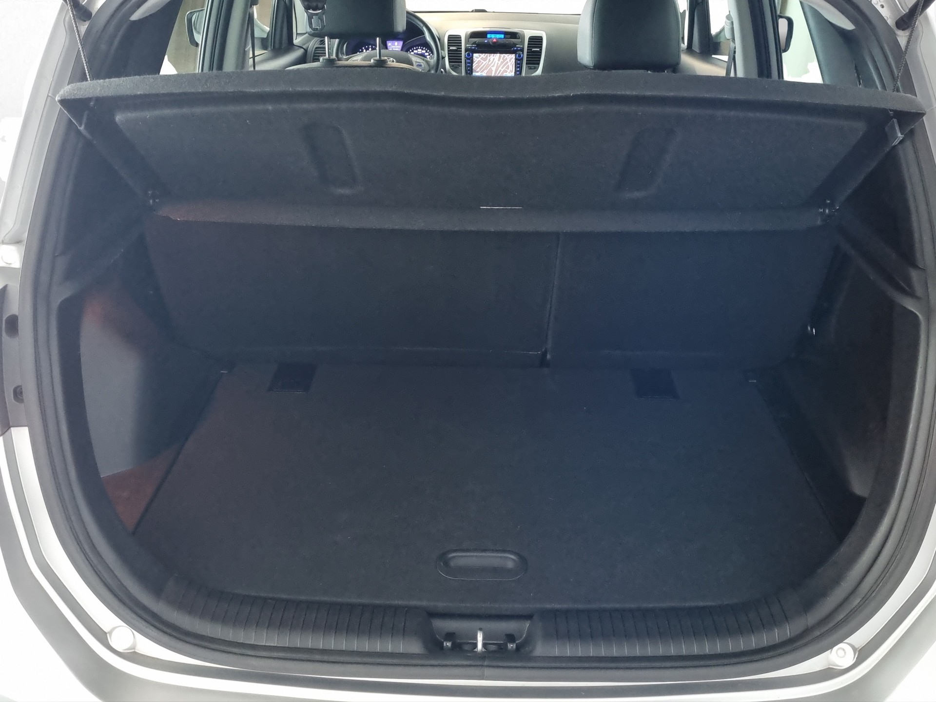 HYUNDAI ix20 1.6 Vertex-image-14