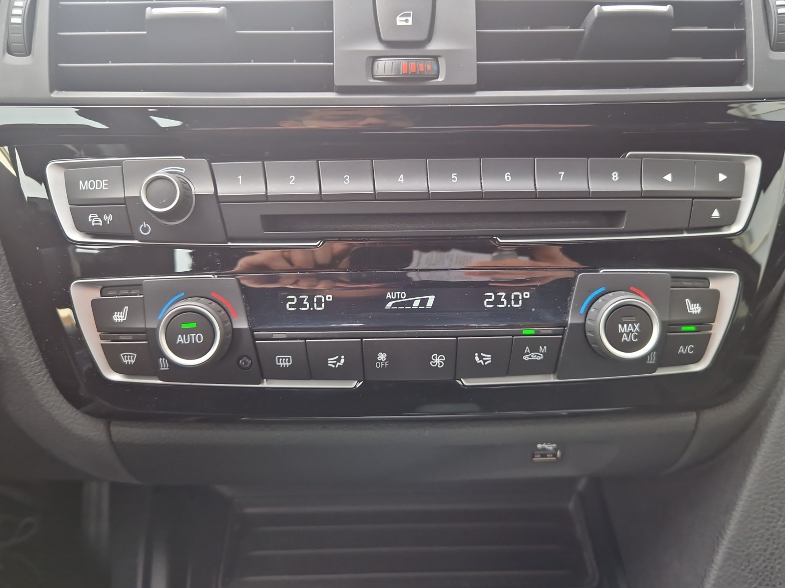 BMW 4er Reihe F32 Coupé 420d xDrive SAG-image-12