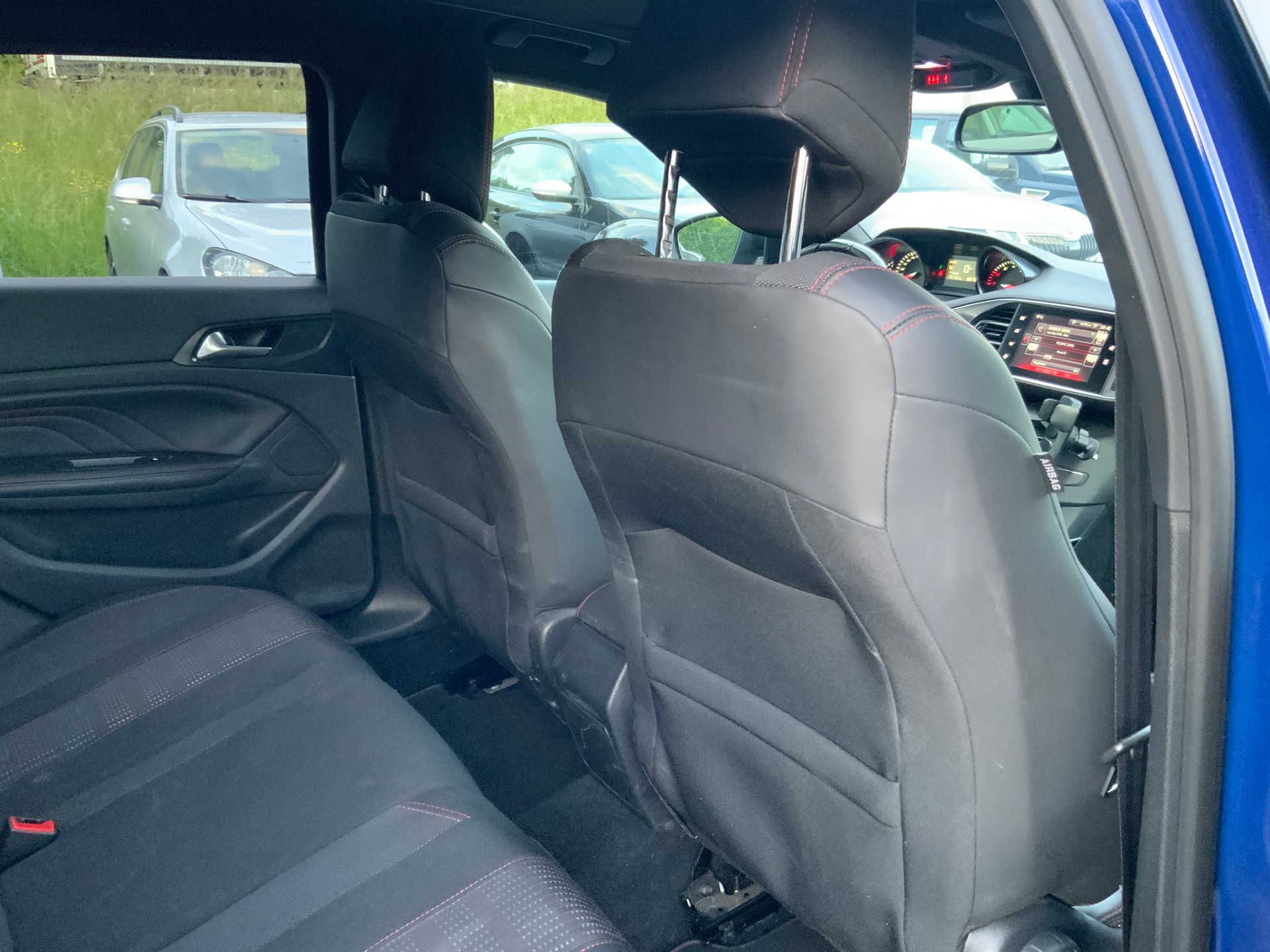 PEUGEOT 308 SW 1.2 THP GT Line-image-13