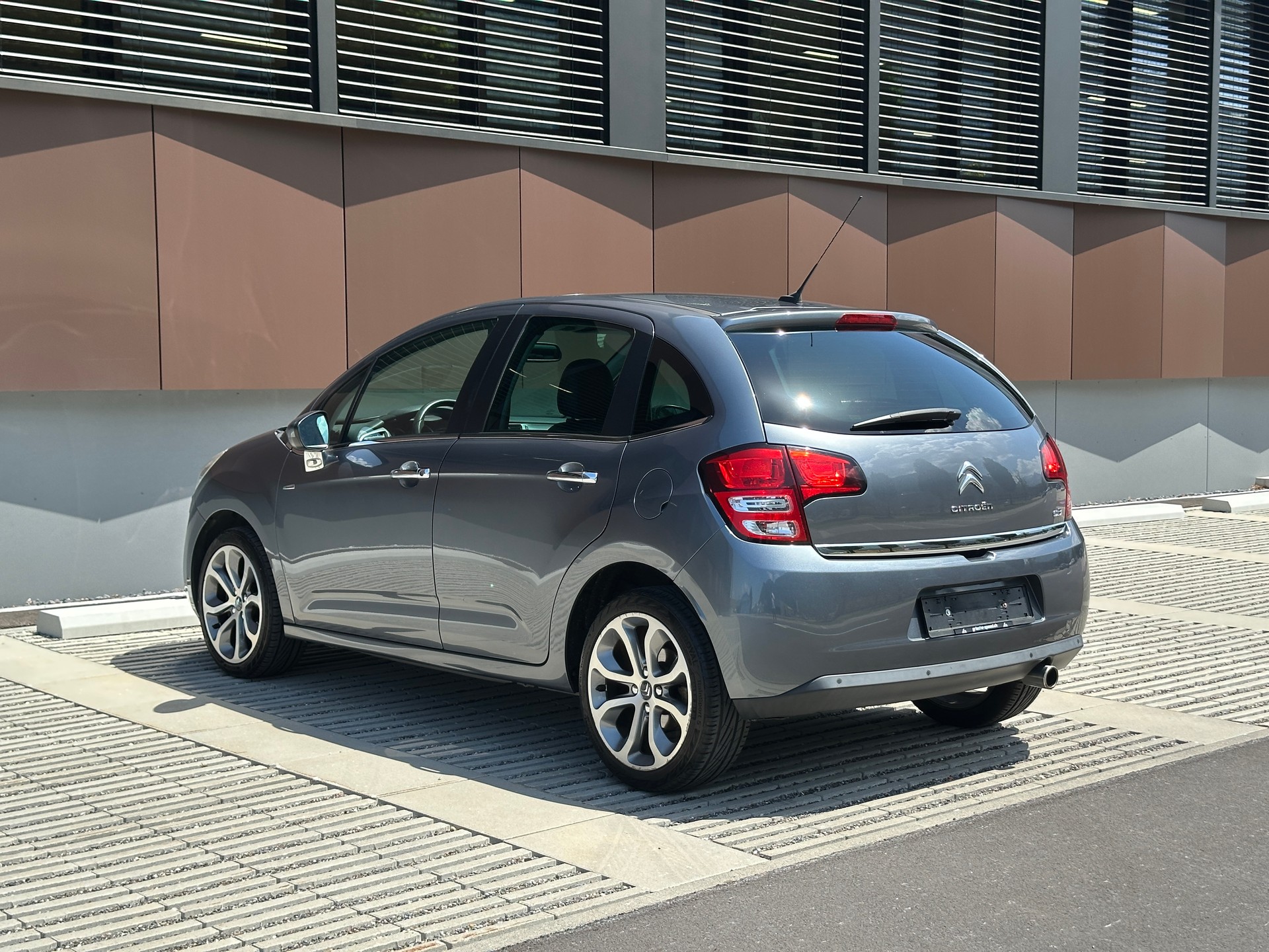 CITROEN C3 1.6i 16V Exclusive Automatic *Frisch ab MFK+Service*-image-3