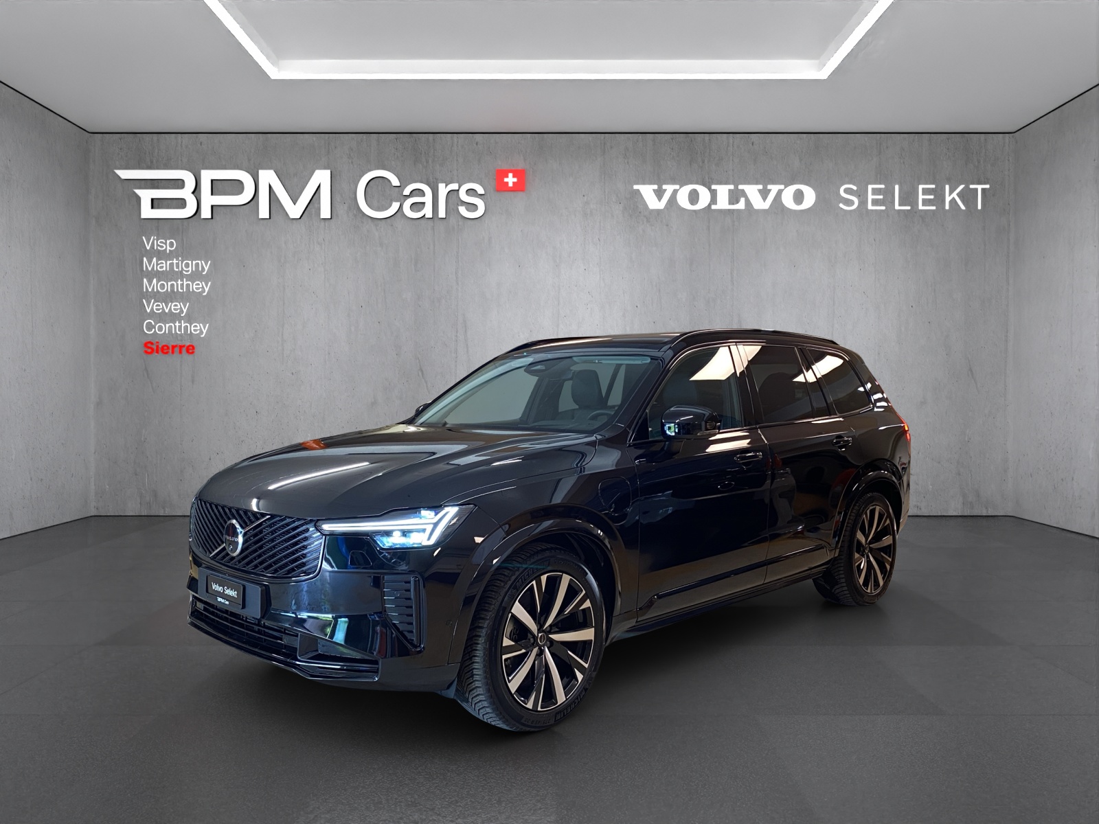 VOLVO XC90 T8 eAWD PluginHybrid Plus Dark Geartronic-image-0