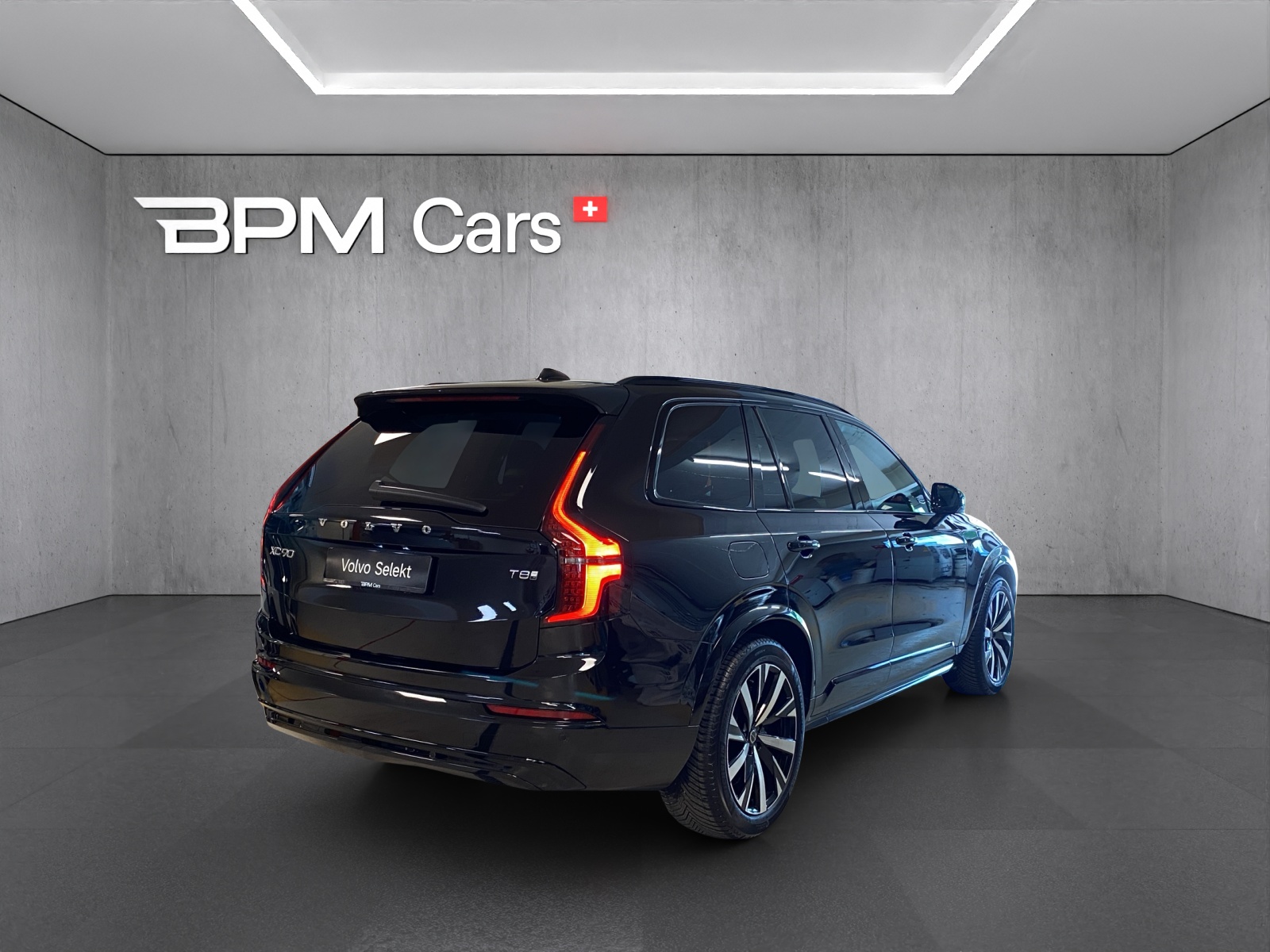 VOLVO XC90 T8 eAWD PluginHybrid Plus Dark Geartronic-showroom-element-1